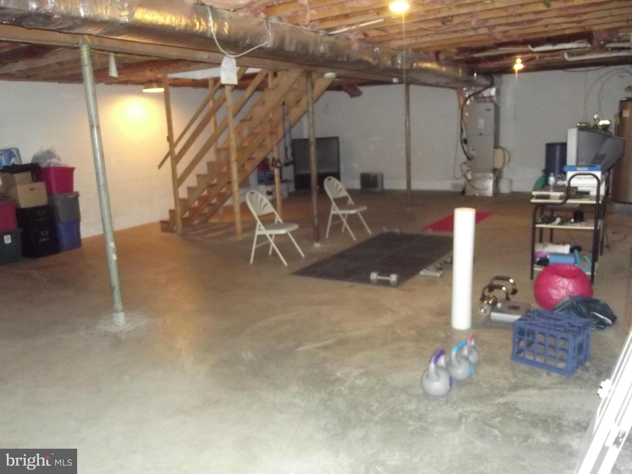 OLD BRIDGE ACRES - Residential Lease