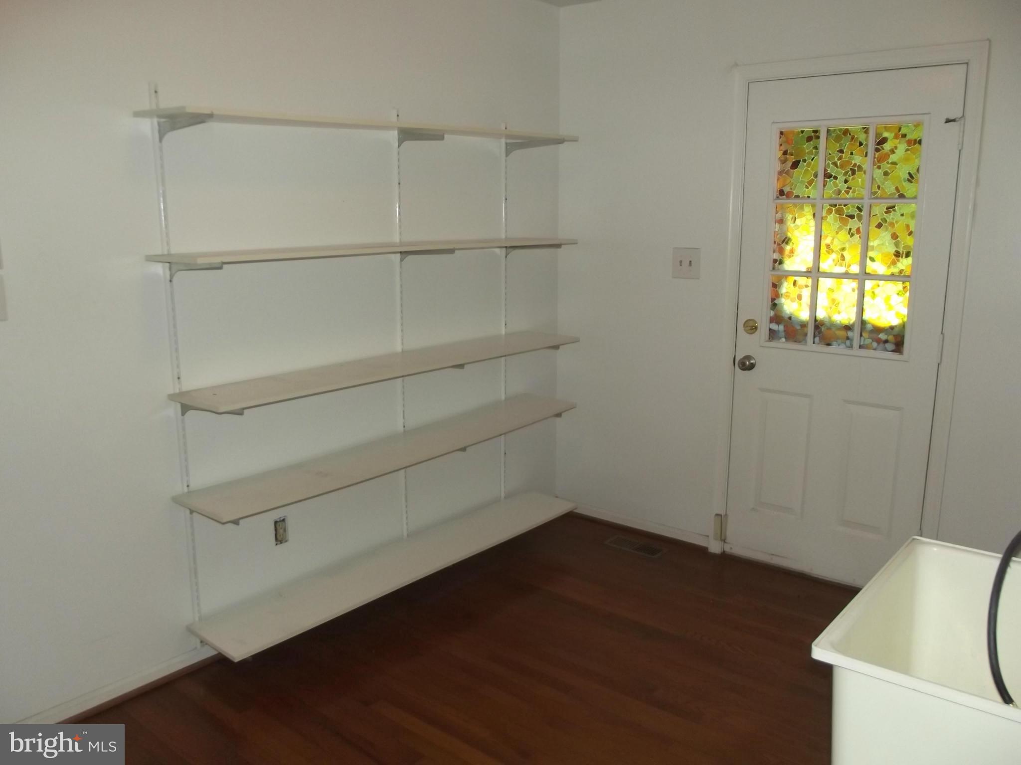 OLD BRIDGE ACRES - Residential Lease