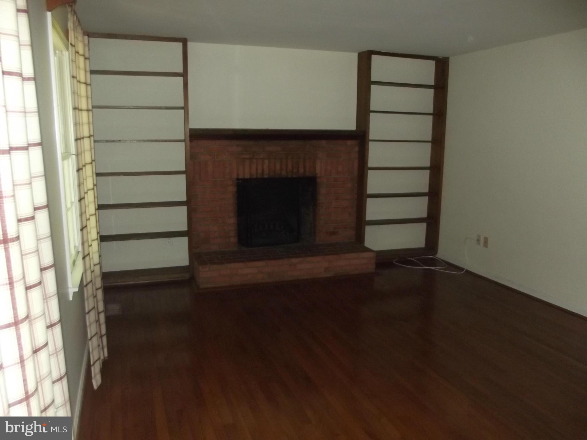 OLD BRIDGE ACRES - Residential Lease