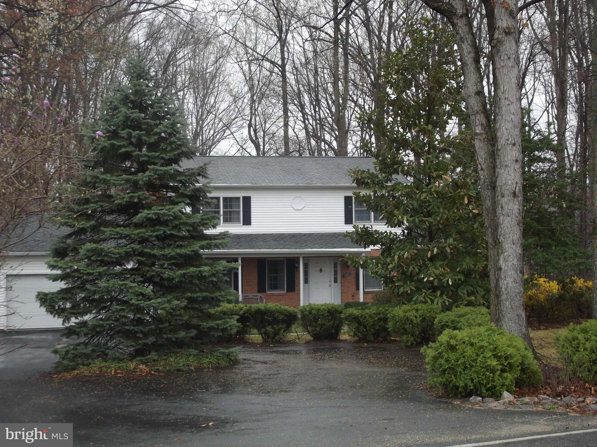 OLD BRIDGE ACRES - Residential Lease