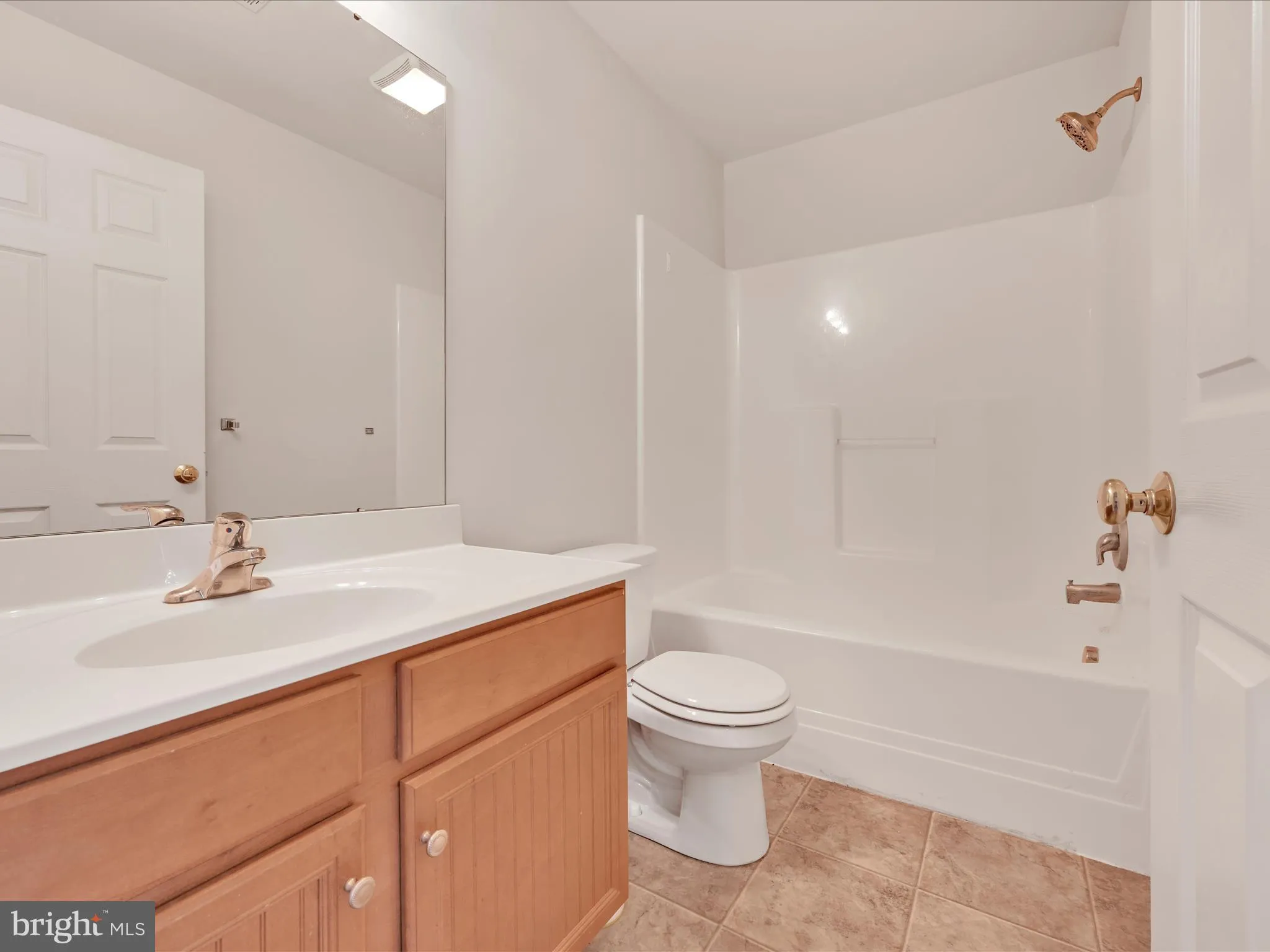 Leola, Pennsylvania 17540, United States, 3 Bedrooms Bedrooms, ,3 BathroomsBathrooms,Residential,Coming Soon,163554