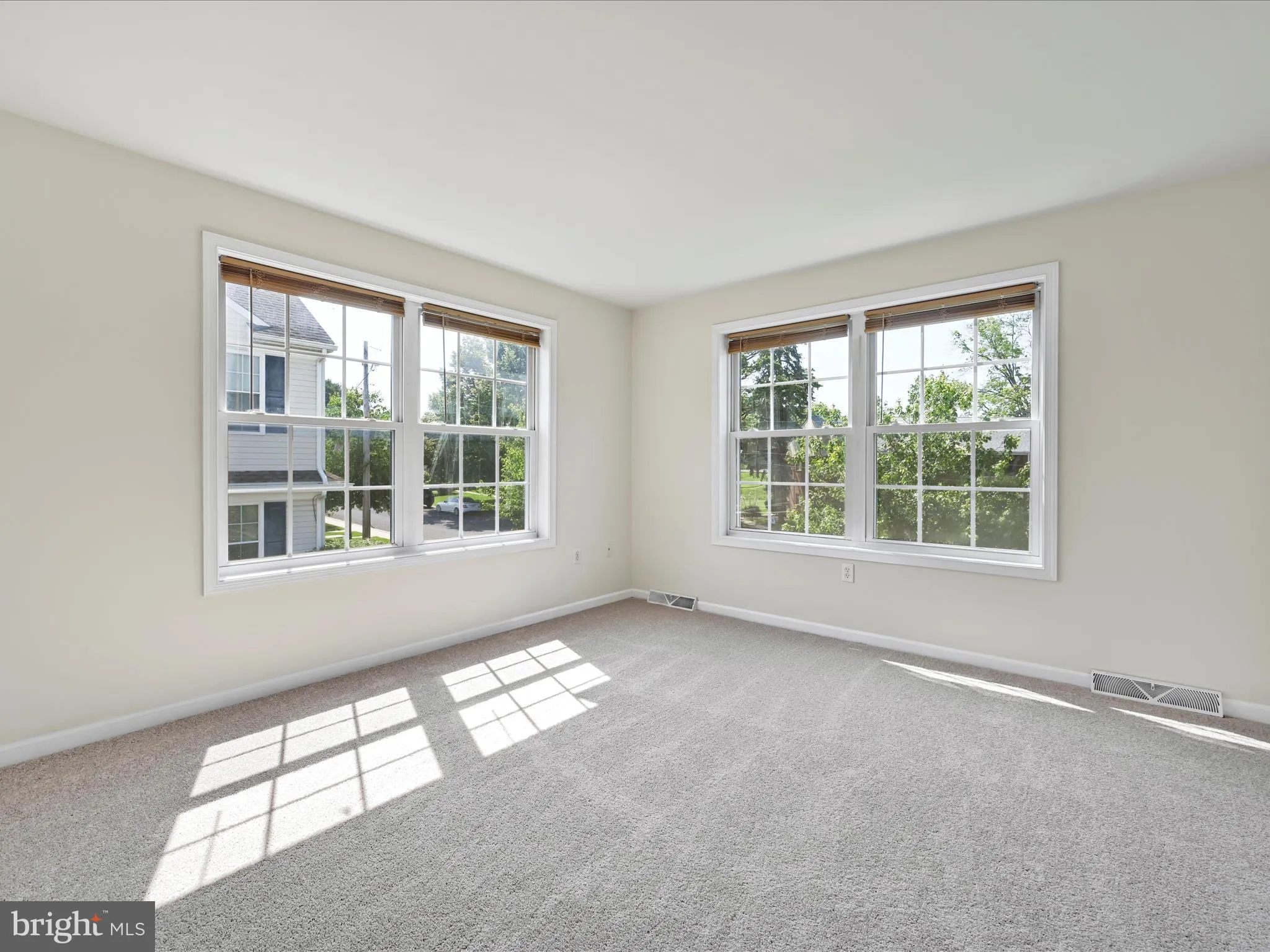 Leola, Pennsylvania 17540, United States, 3 Bedrooms Bedrooms, ,3 BathroomsBathrooms,Residential,Coming Soon,163554