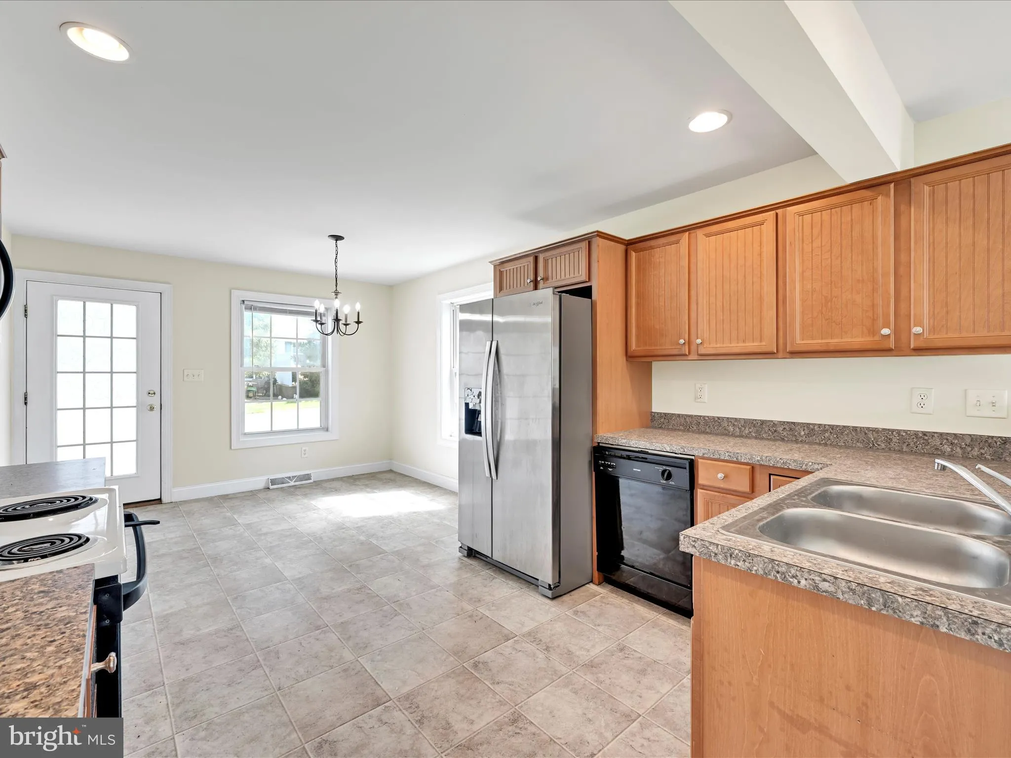 Leola, Pennsylvania 17540, United States, 3 Bedrooms Bedrooms, ,3 BathroomsBathrooms,Residential,Coming Soon,163554