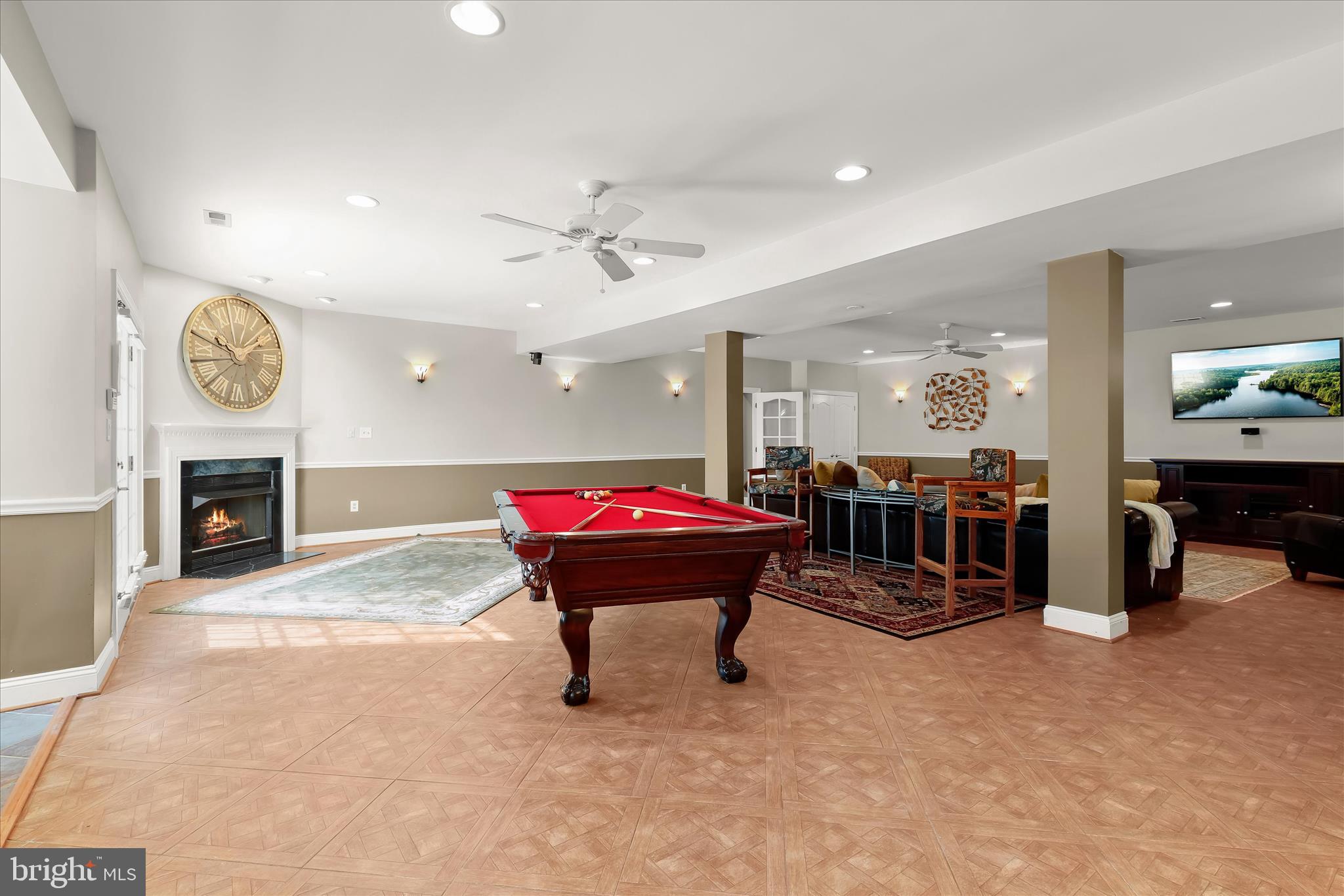 HUNTERBROOKE - Residential