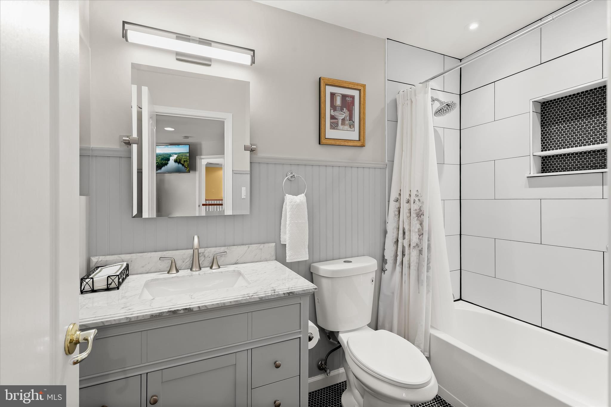 HUNTERBROOKE - Residential