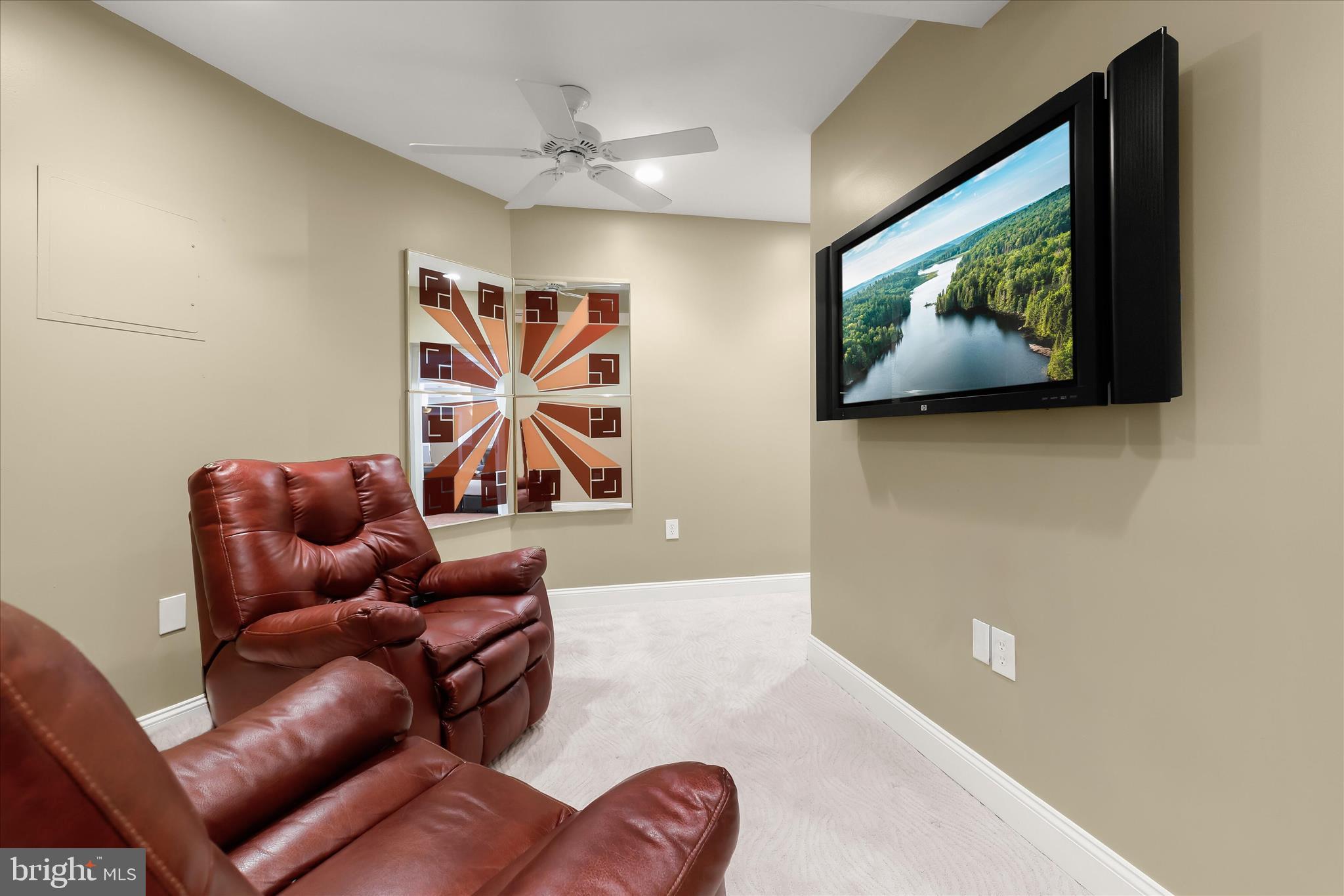 HUNTERBROOKE - Residential