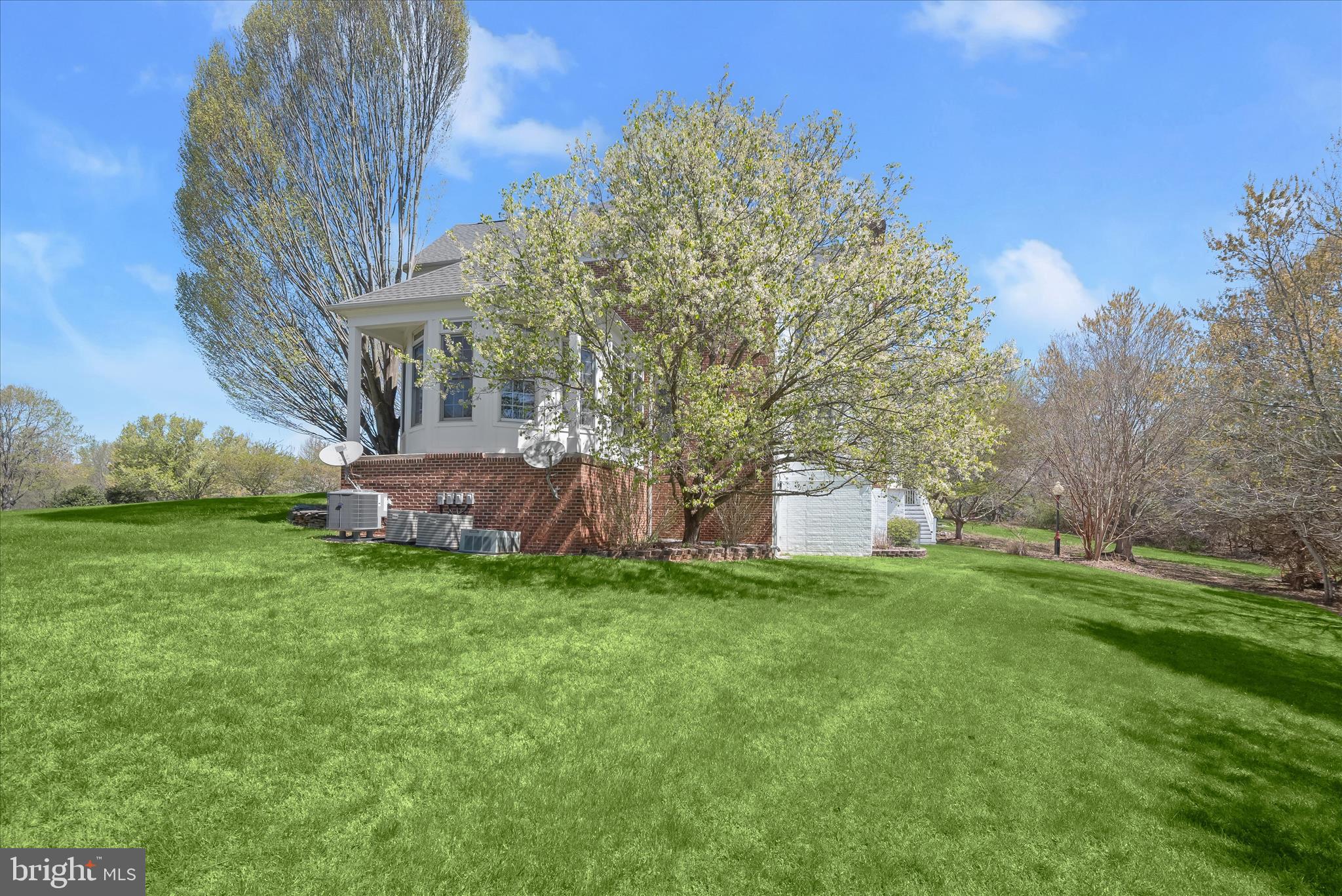 HUNTERBROOKE - Residential