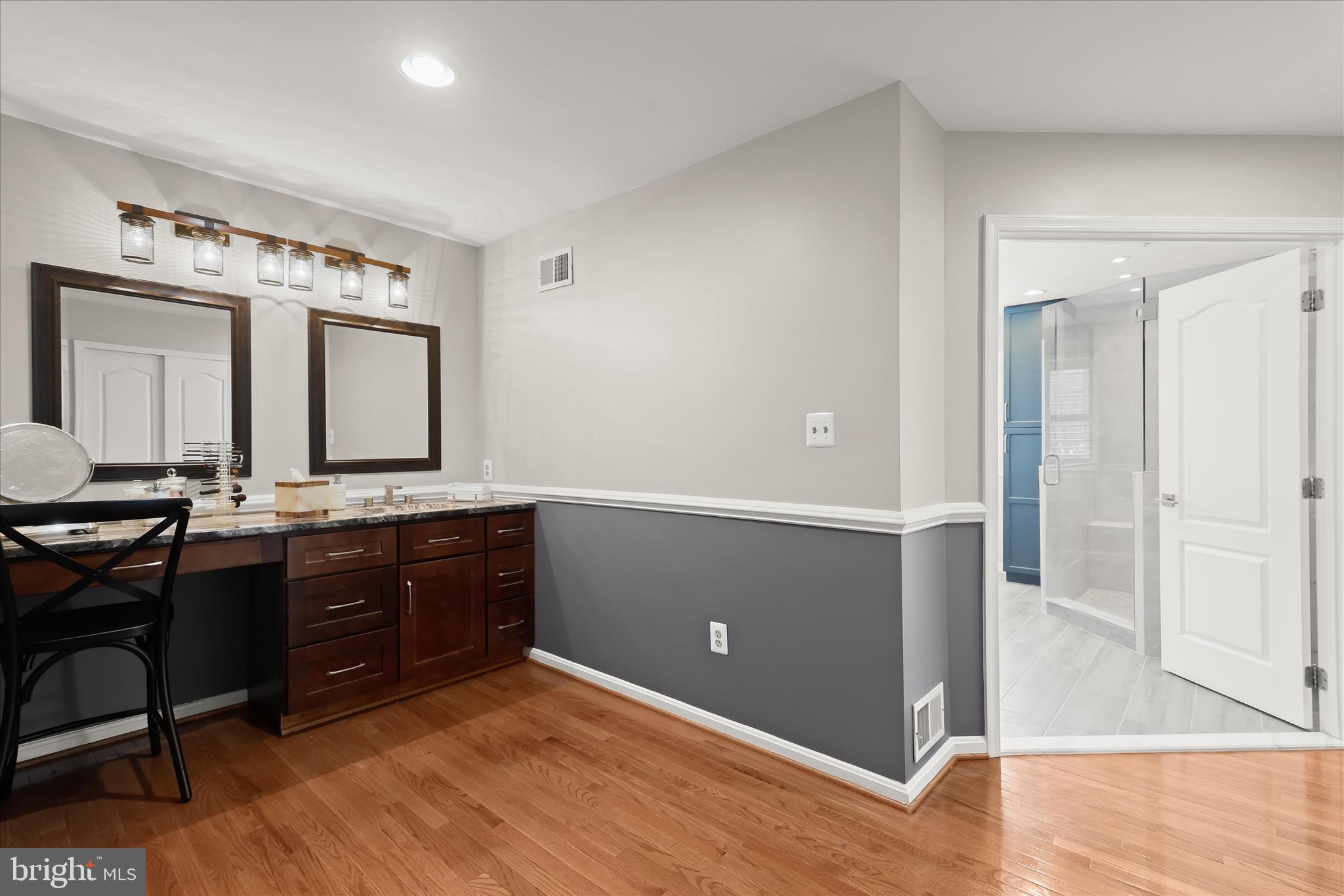 HUNTERBROOKE - Residential