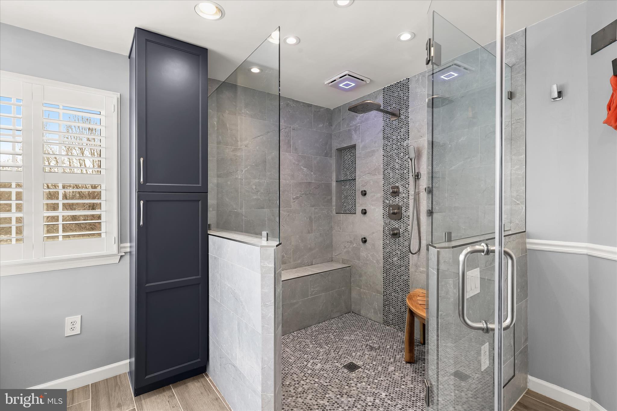 HUNTERBROOKE - Residential