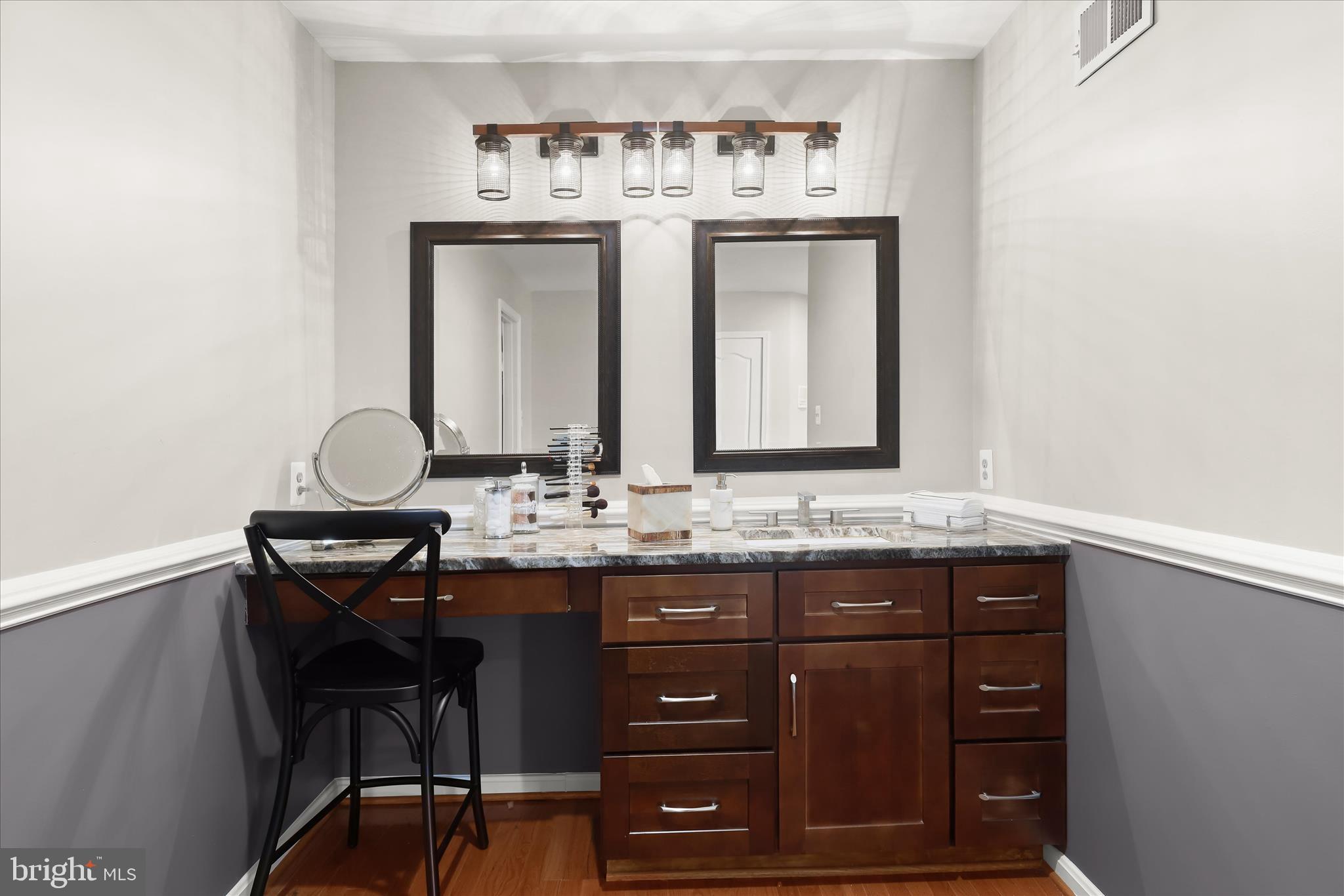 HUNTERBROOKE - Residential