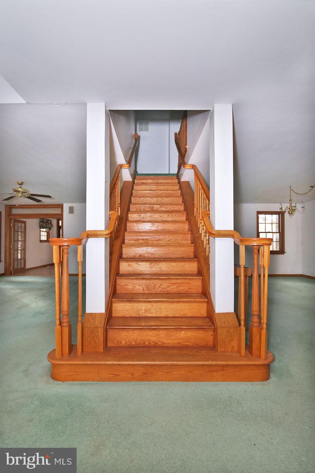 HILLTOP ESTATES AREA - Residential