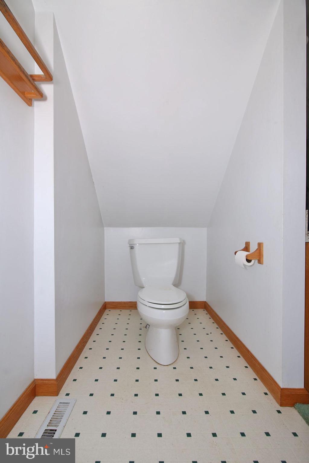 HILLTOP ESTATES AREA - Residential