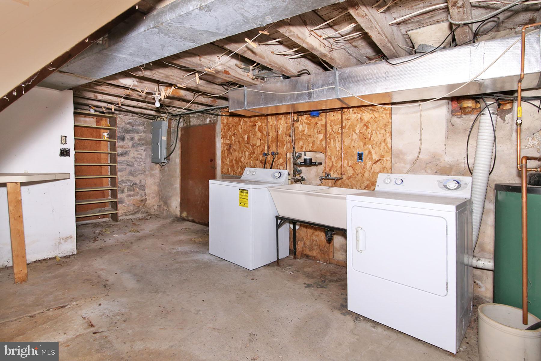 HILLTOP ESTATES AREA - Residential