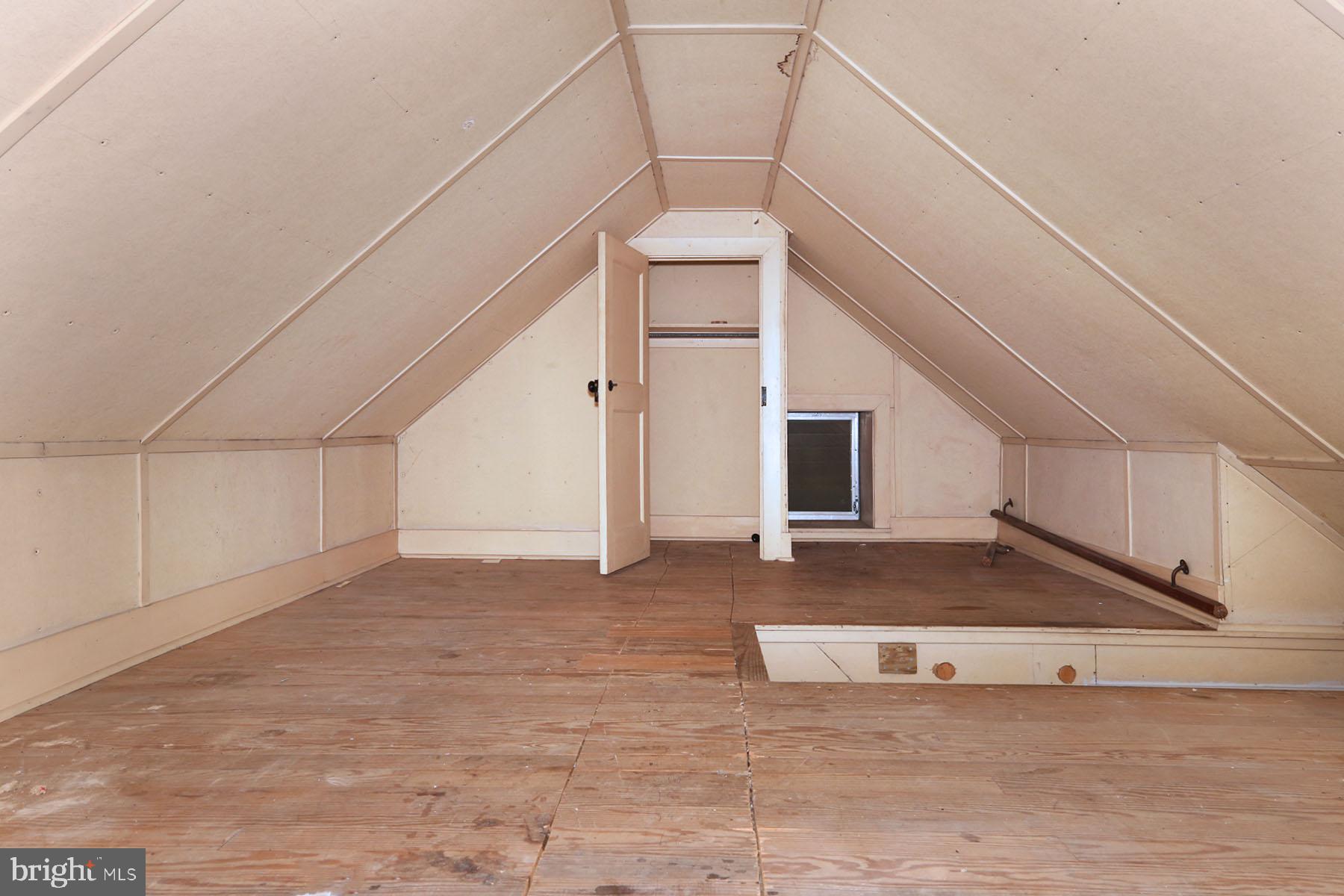 HILLTOP ESTATES AREA - Residential