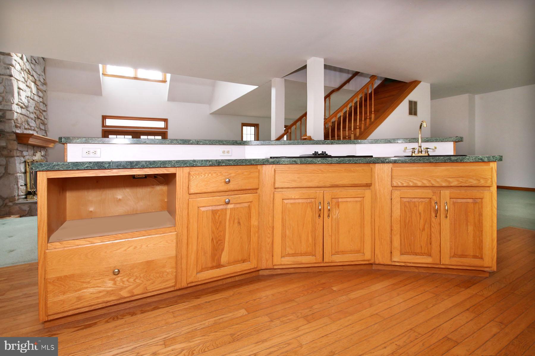 HILLTOP ESTATES AREA - Residential