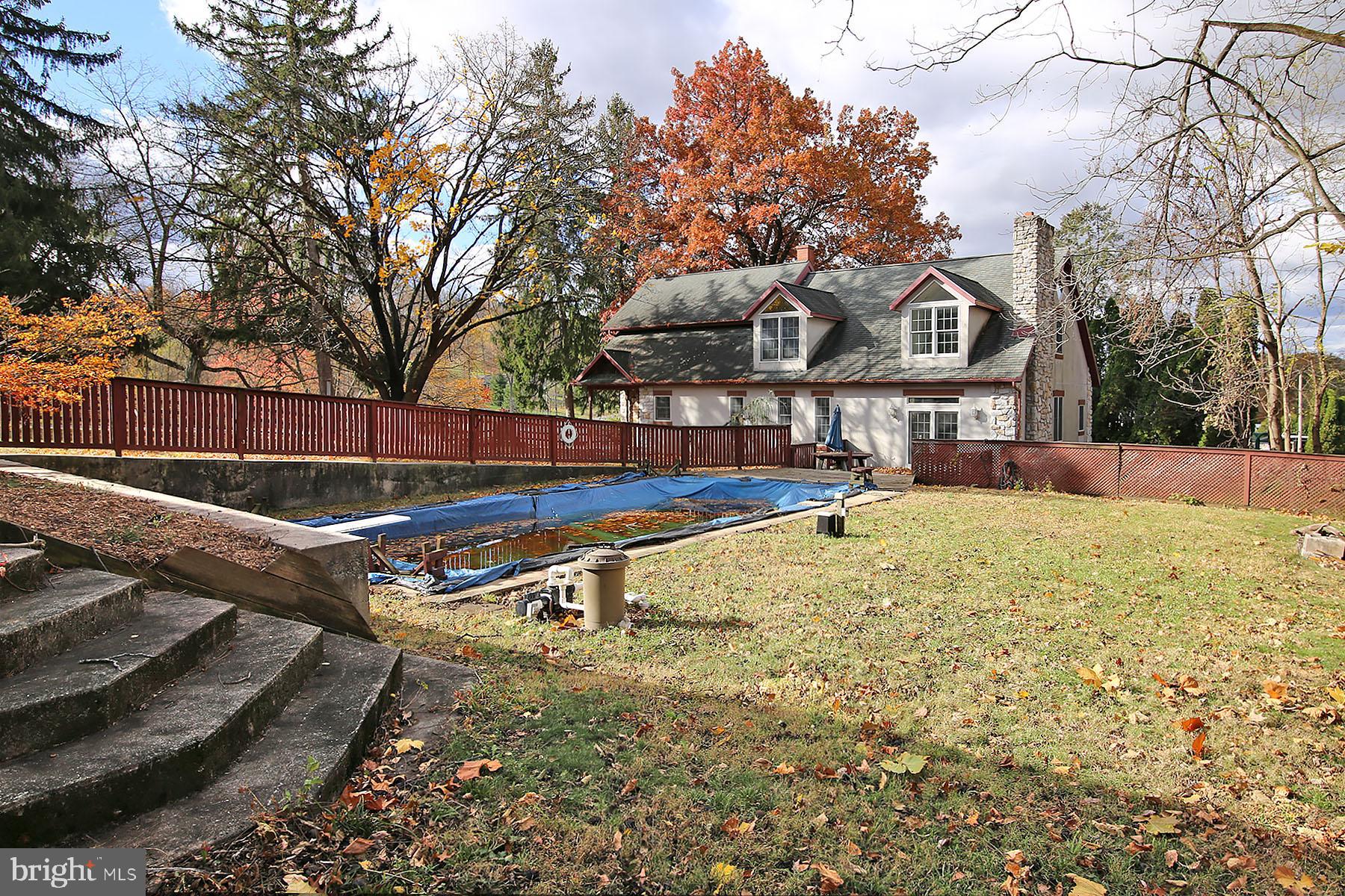 HILLTOP ESTATES AREA - Residential