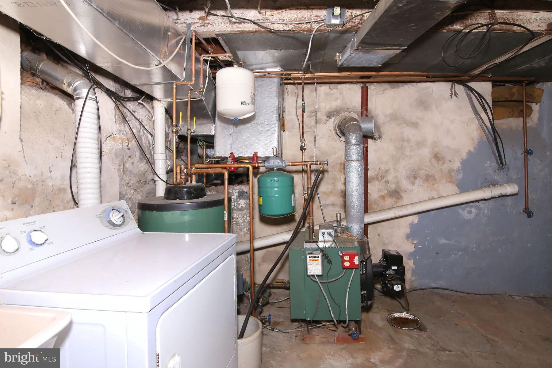 HILLTOP ESTATES AREA - Residential