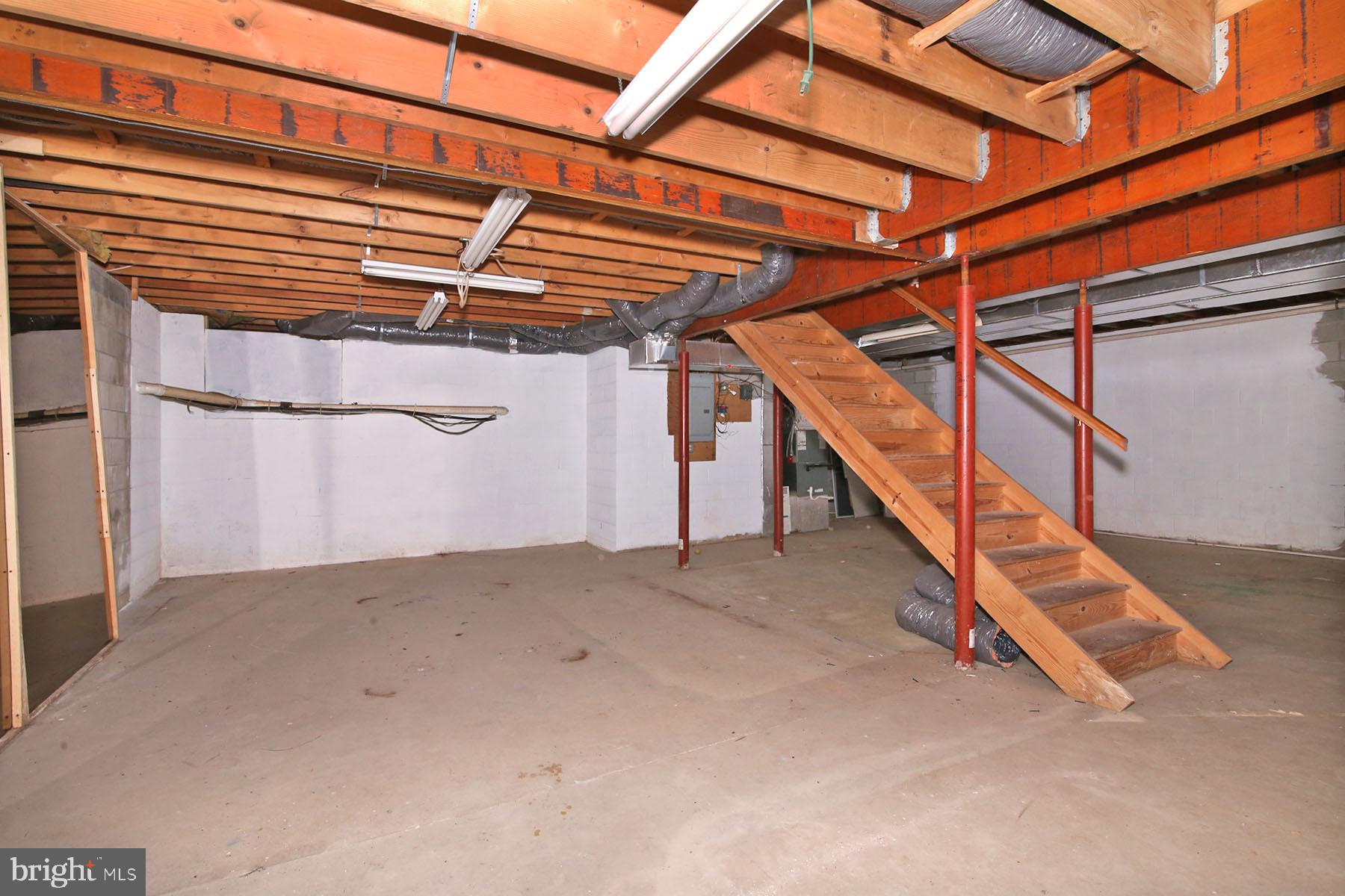 HILLTOP ESTATES AREA - Residential