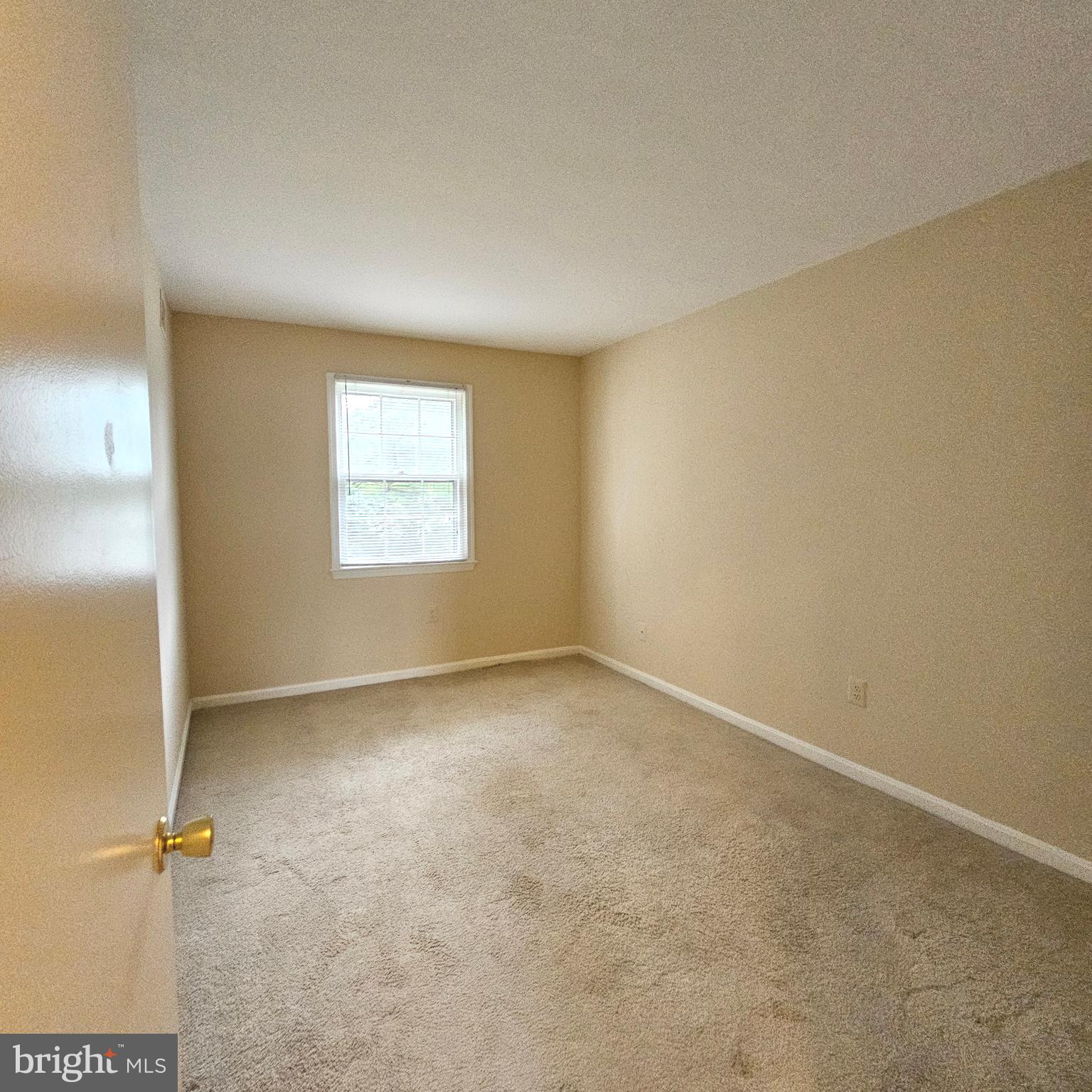 PINECREST HEIGHTS - Residential Lease