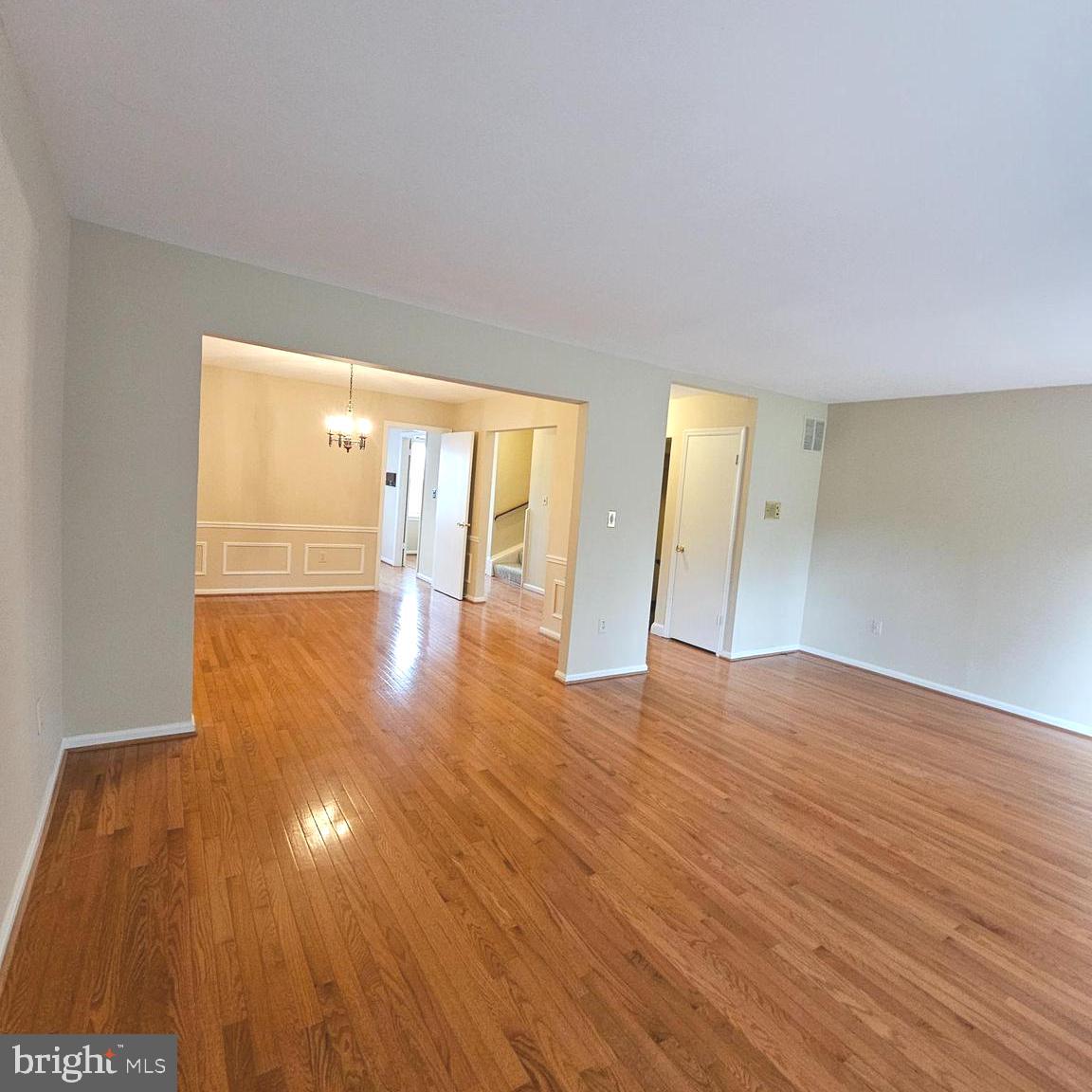 PINECREST HEIGHTS - Residential Lease