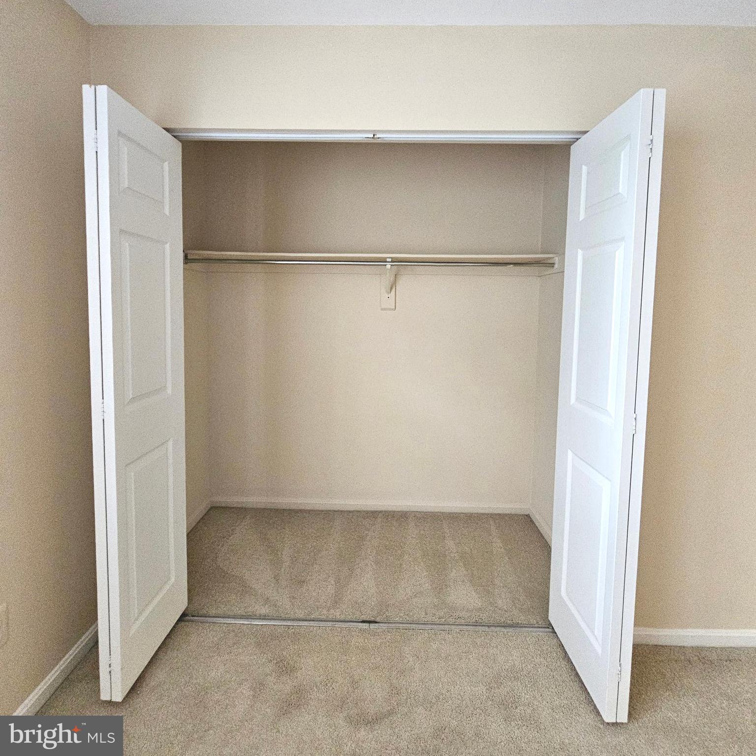 PINECREST HEIGHTS - Residential Lease