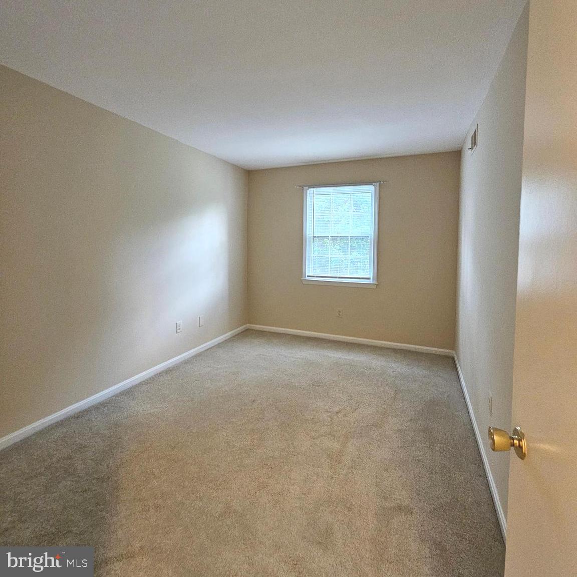 PINECREST HEIGHTS - Residential Lease