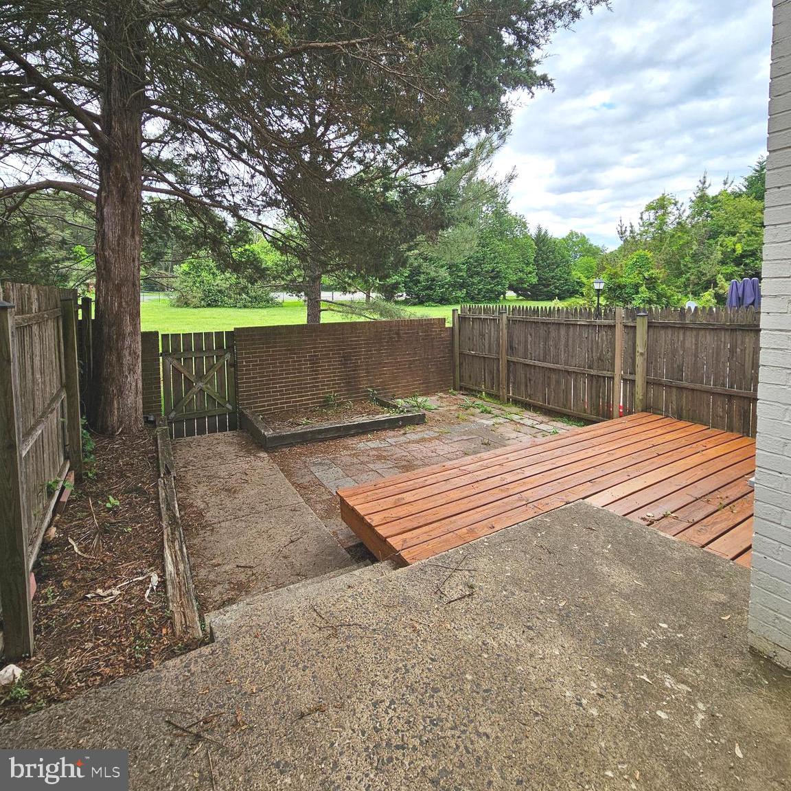 PINECREST HEIGHTS - Residential Lease