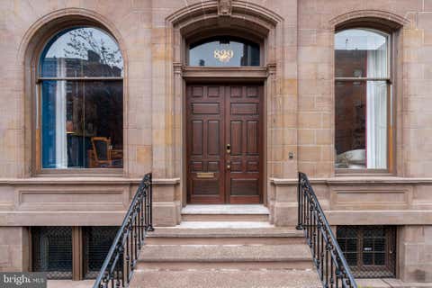 Townhouse For Sale - 829 Park Avenue<br/> BALTIMORE, MD 21201