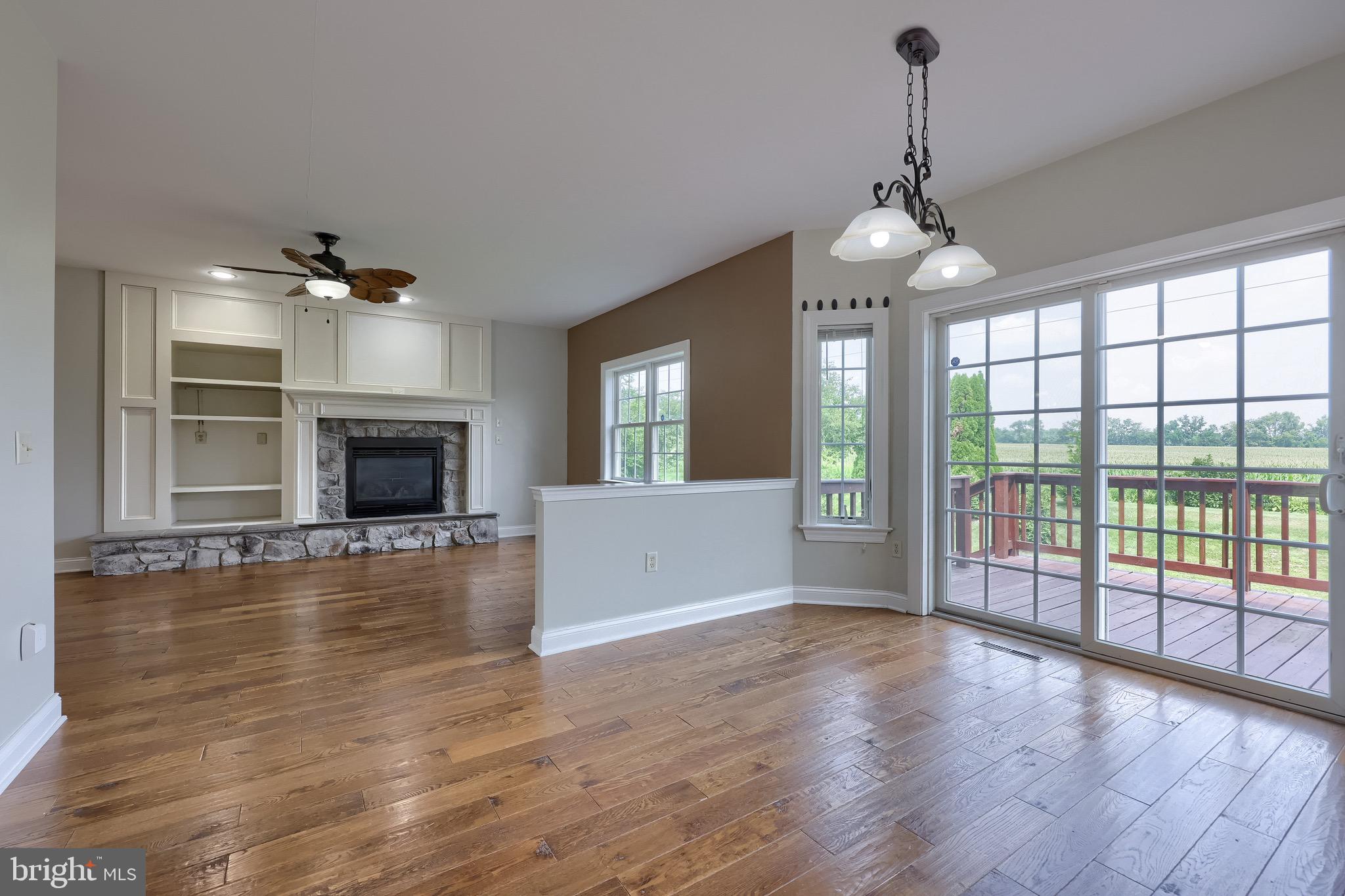 OREGON POINTE - Residential