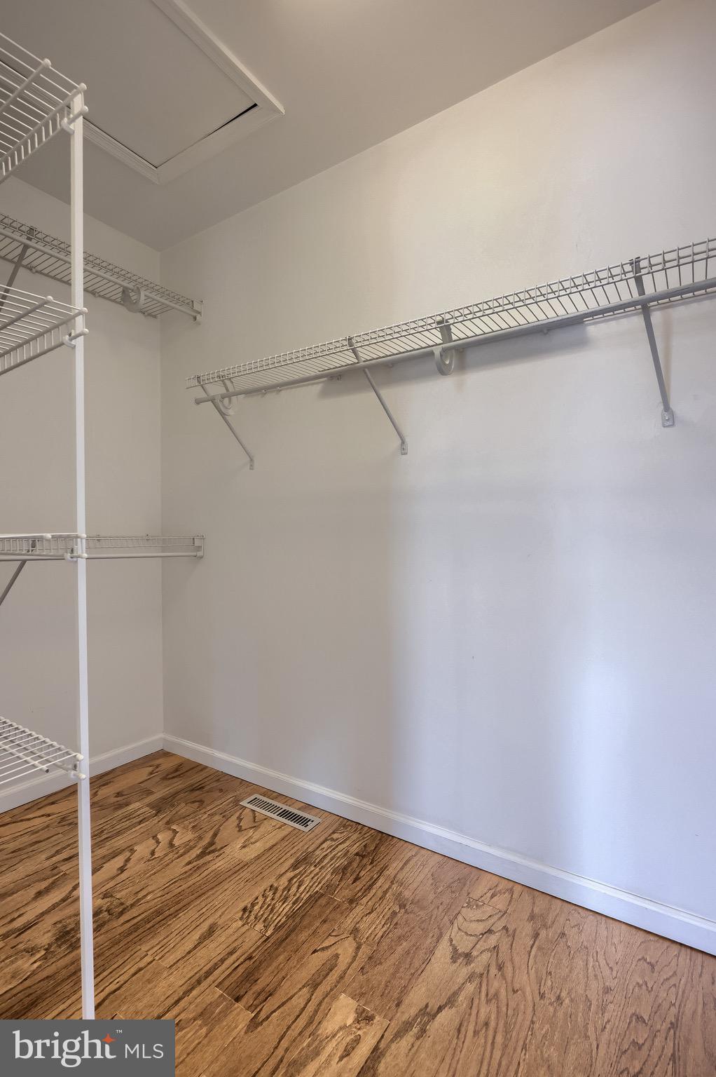 OREGON POINTE - Residential