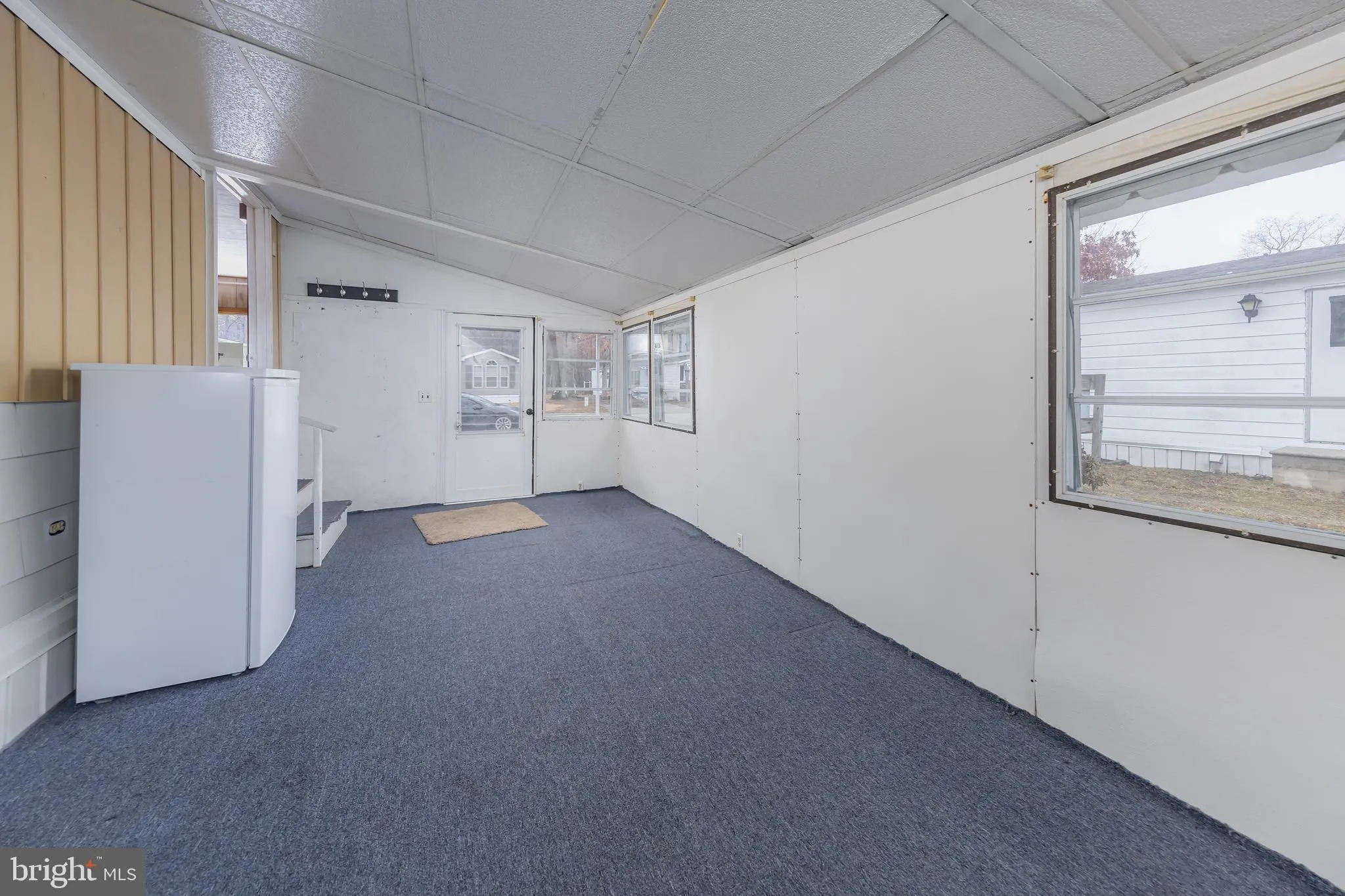 Vineland, New Jersey 08360, United States, 2 Bedrooms Bedrooms, ,1 BathroomBathrooms,Residential,Pending,9112