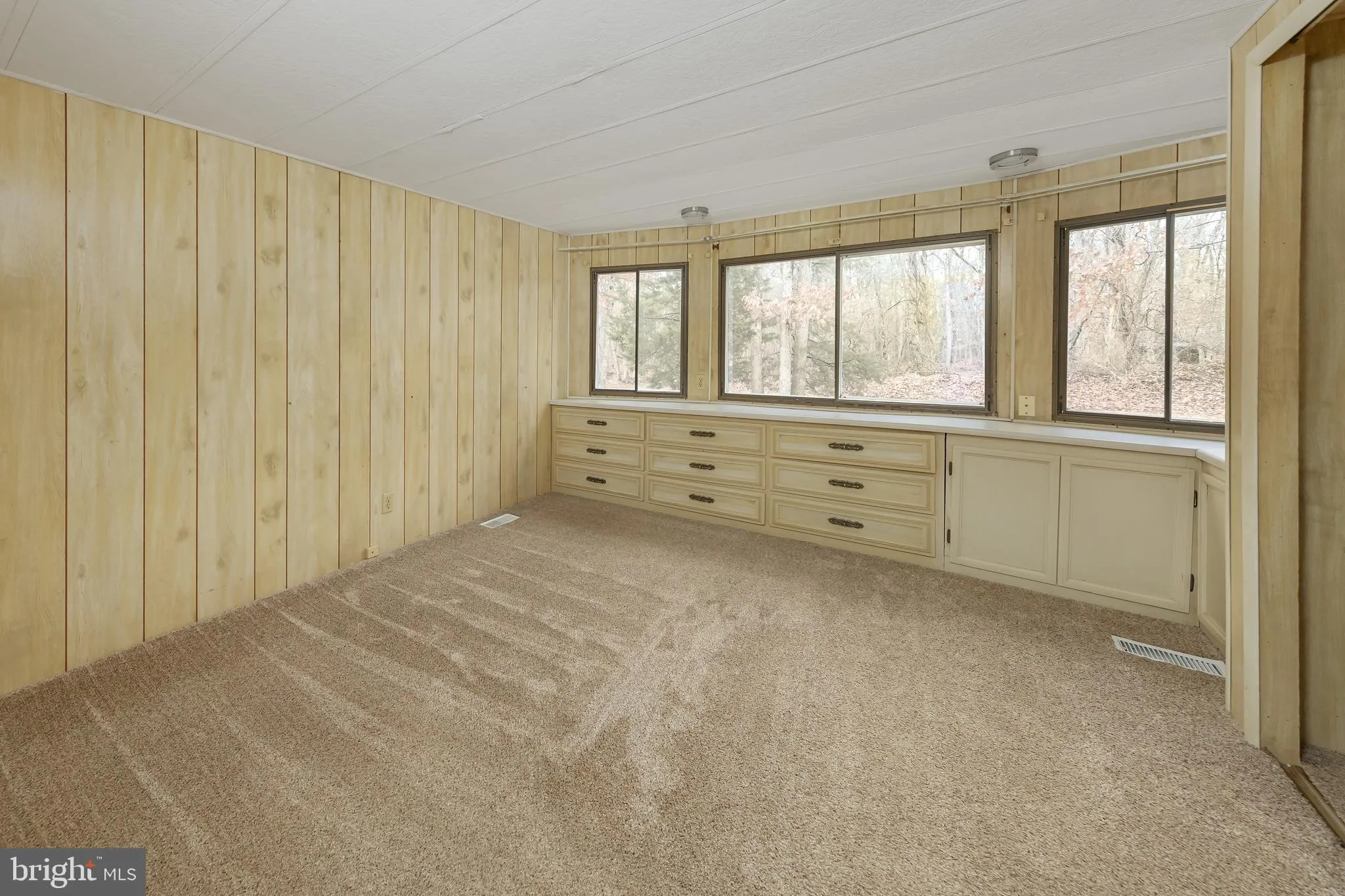 Vineland, New Jersey 08360, United States, 2 Bedrooms Bedrooms, ,1 BathroomBathrooms,Residential,Pending,9112