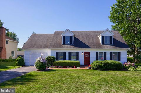 Photo of 8 Village Square, WILLOW STREET, PA 17584 (MLS # PALA2068352)