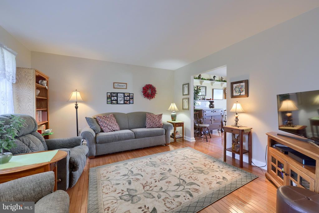 Photo of 8 Village Square, WILLOW STREET, PA 17584 (MLS # PALA2068352)