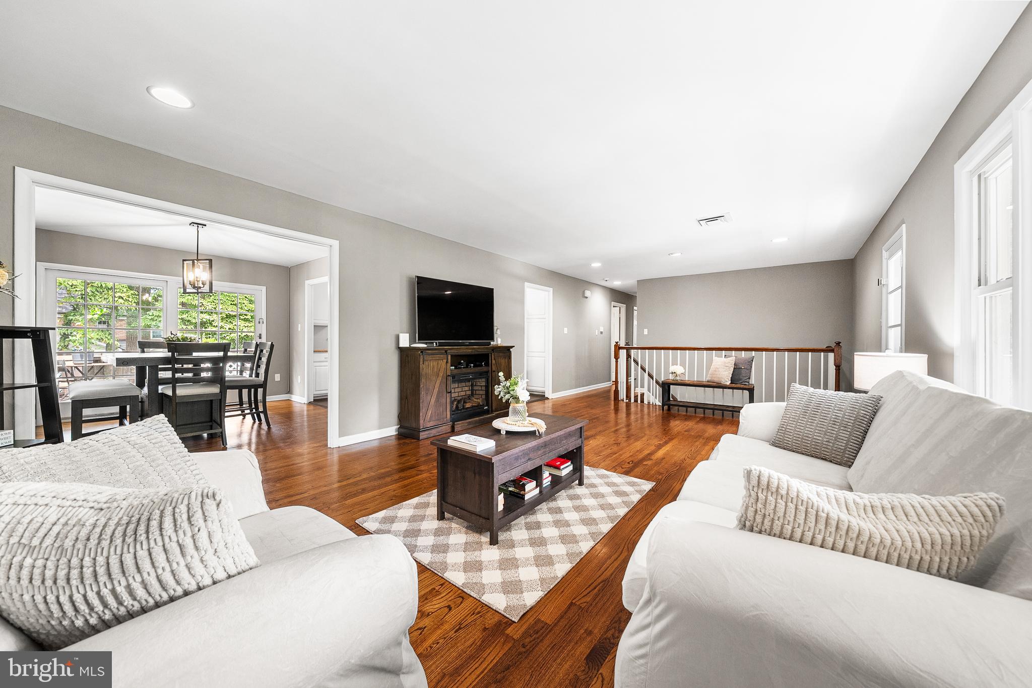 1213 DALE DRIVE