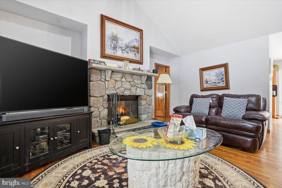 VALLEY VIEW ESTATES - Residential