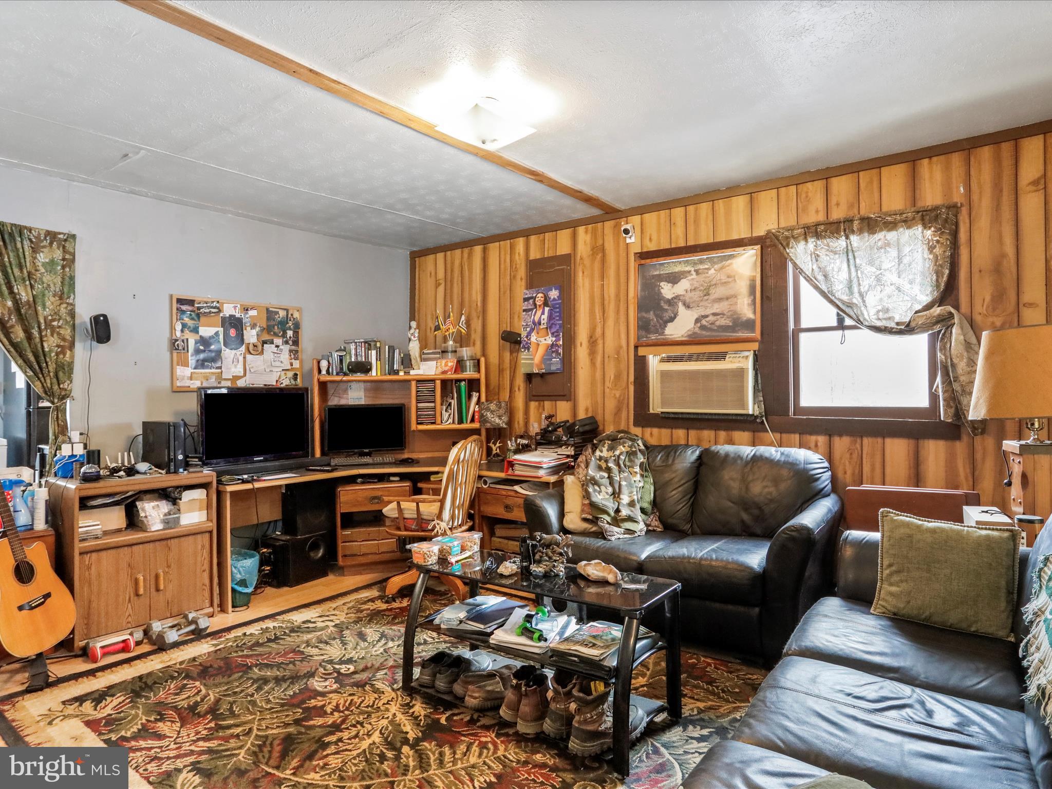 SHORT MOUNTAIN ESTATES - Residential