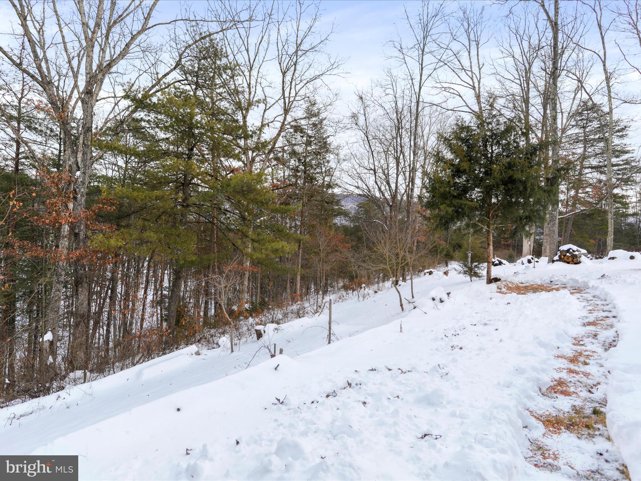 SHORT MOUNTAIN ESTATES - Residential