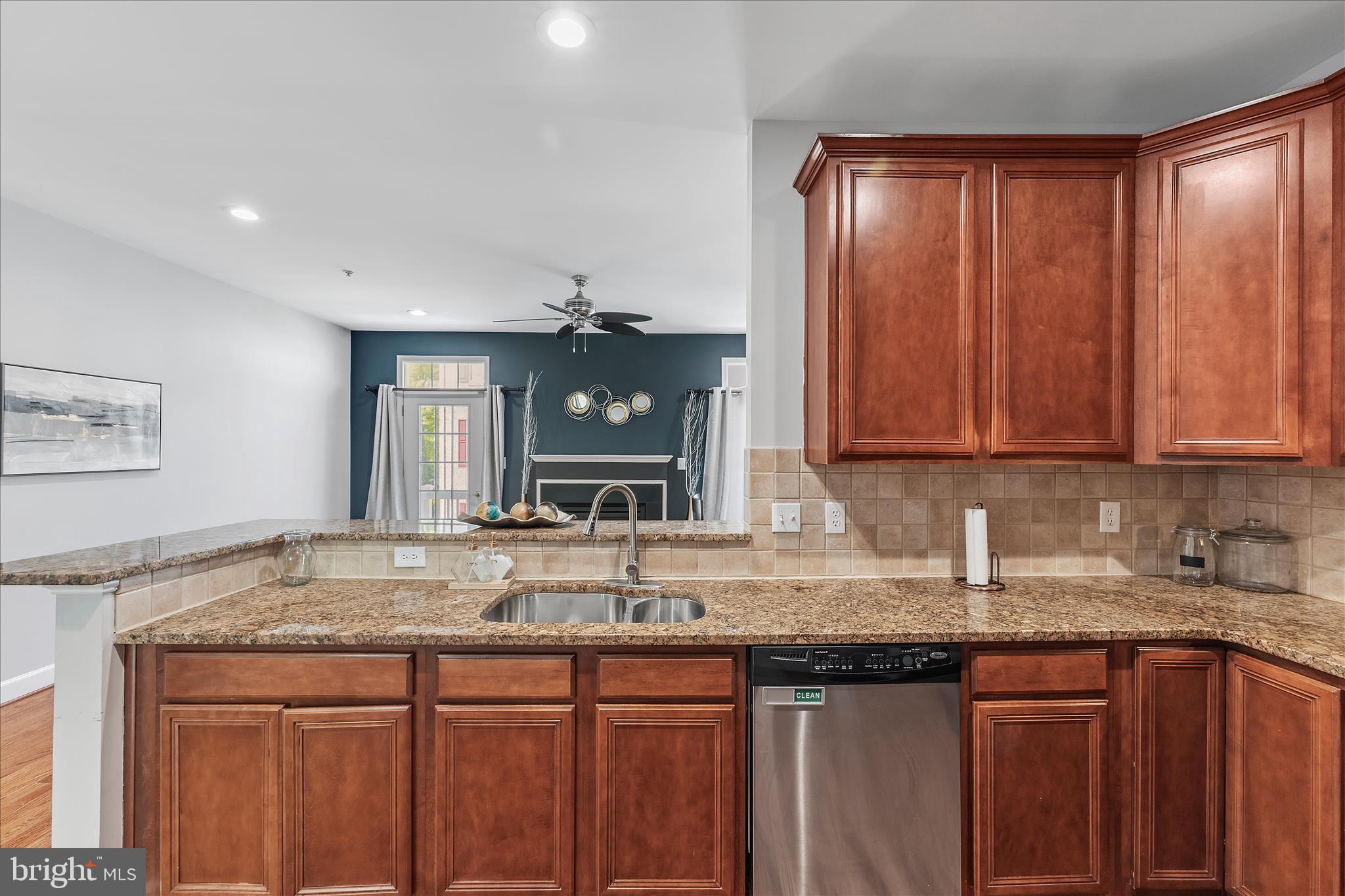 SUMMERFIELD - Residential