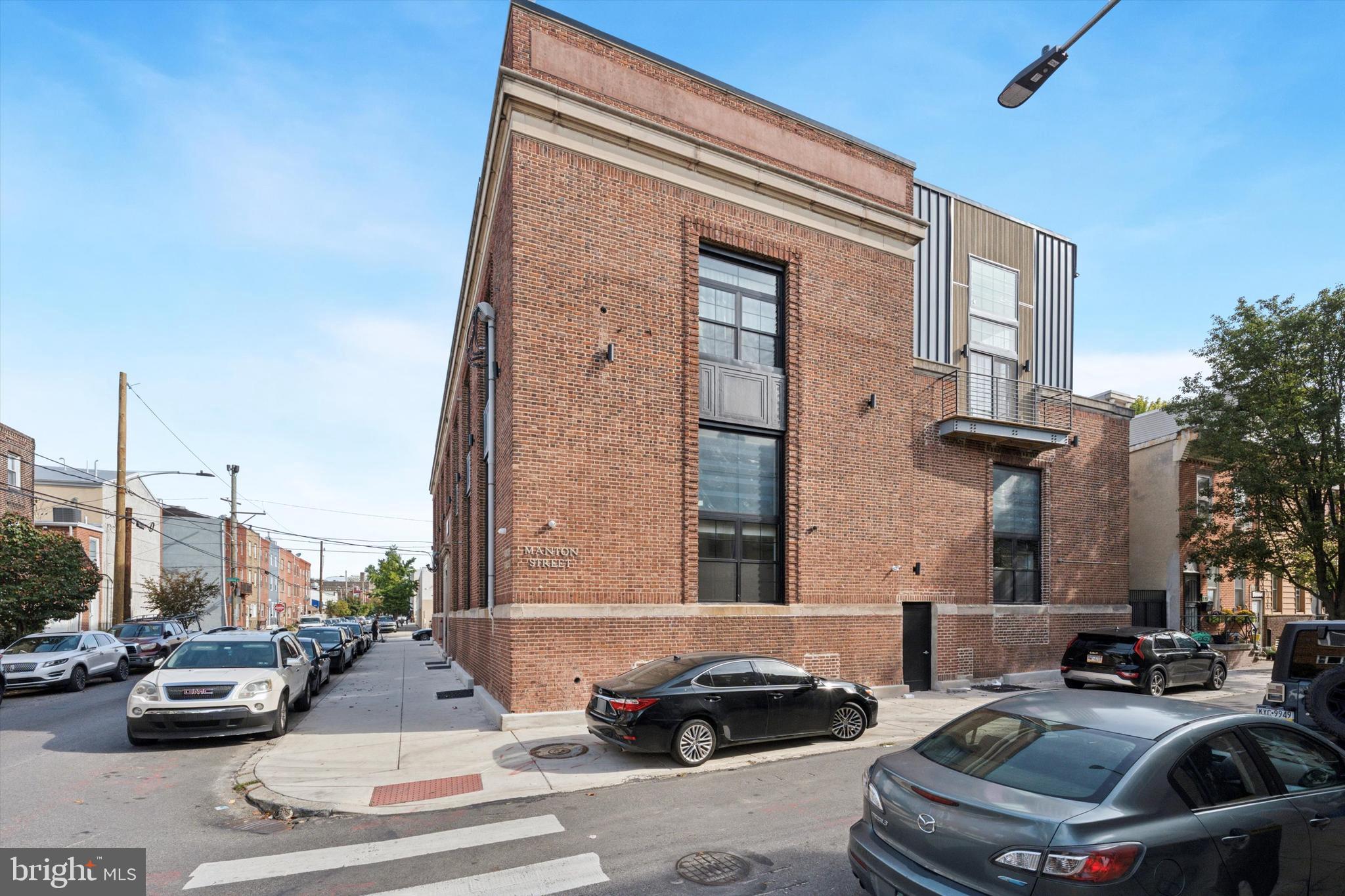 QUEEN VILLAGE - Commercial Lease