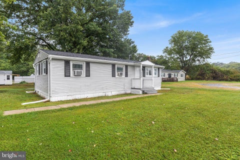 Mobile Home For Sale - 21899 Lovers Lane<br/> Kent County, ROCK HALL, MD 21661