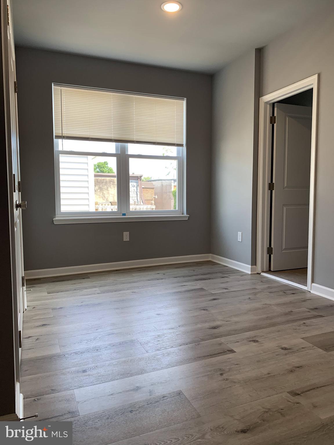 SPRUCE HILL - Commercial Sale