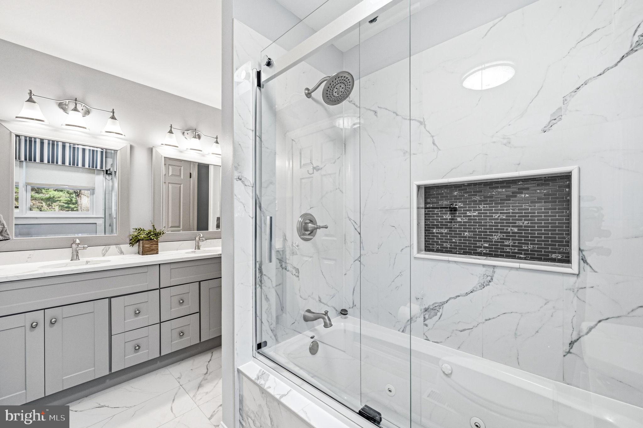 HICKORY HILL - Residential