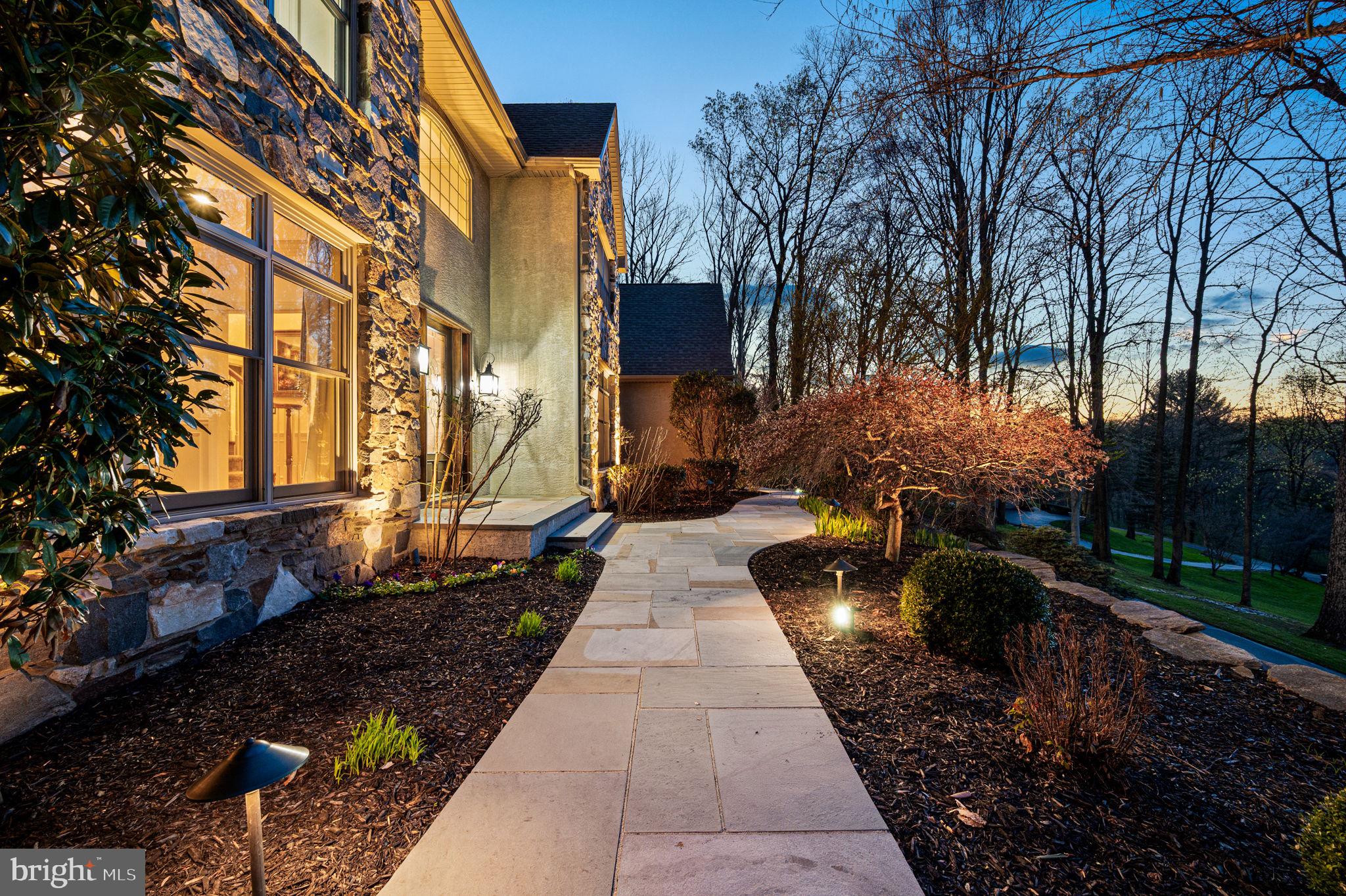 HICKORY HILL - Residential