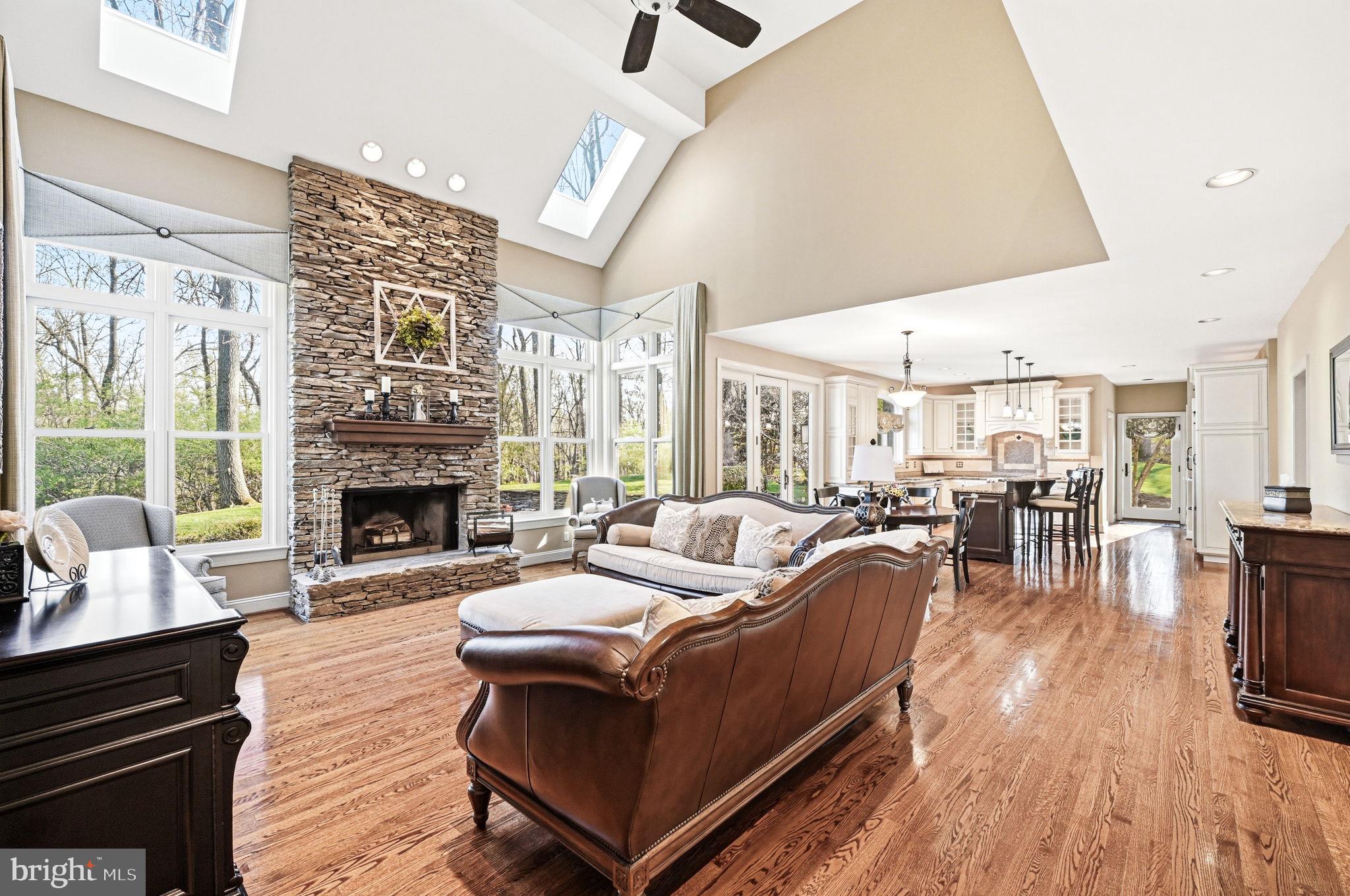 HICKORY HILL - Residential