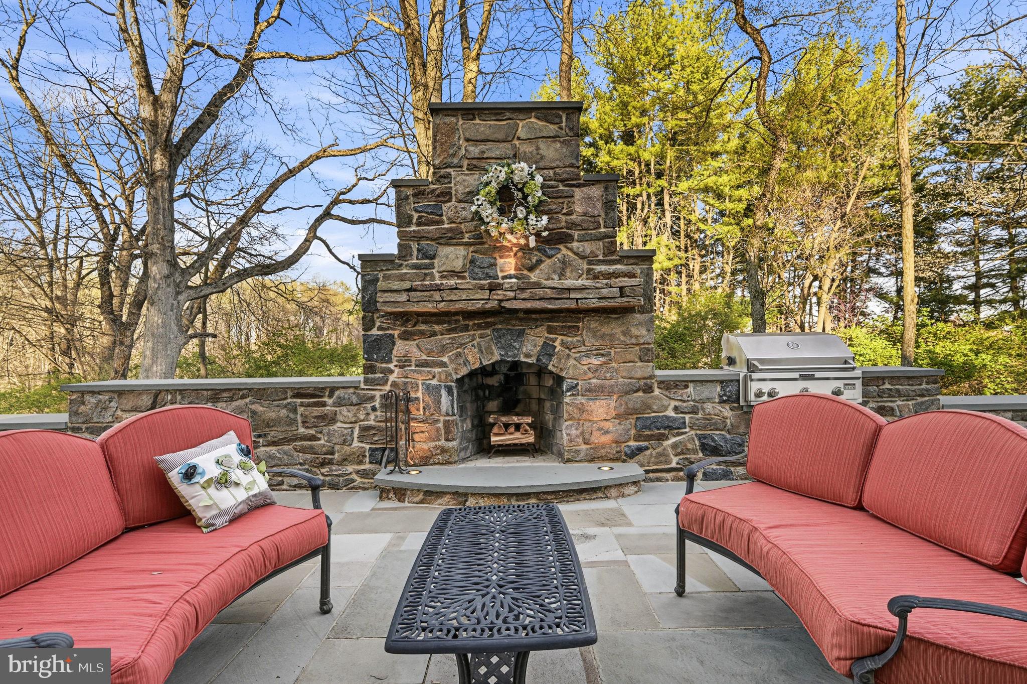 HICKORY HILL - Residential