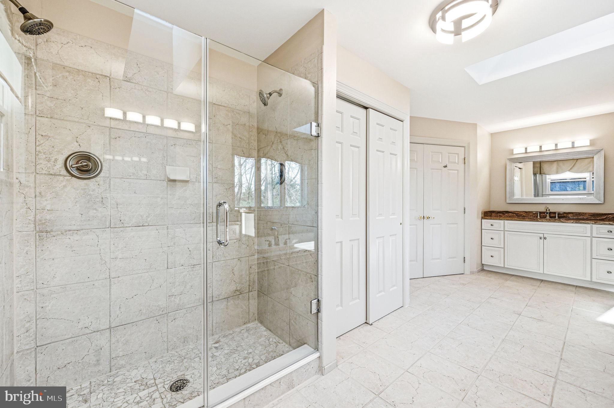 HICKORY HILL - Residential