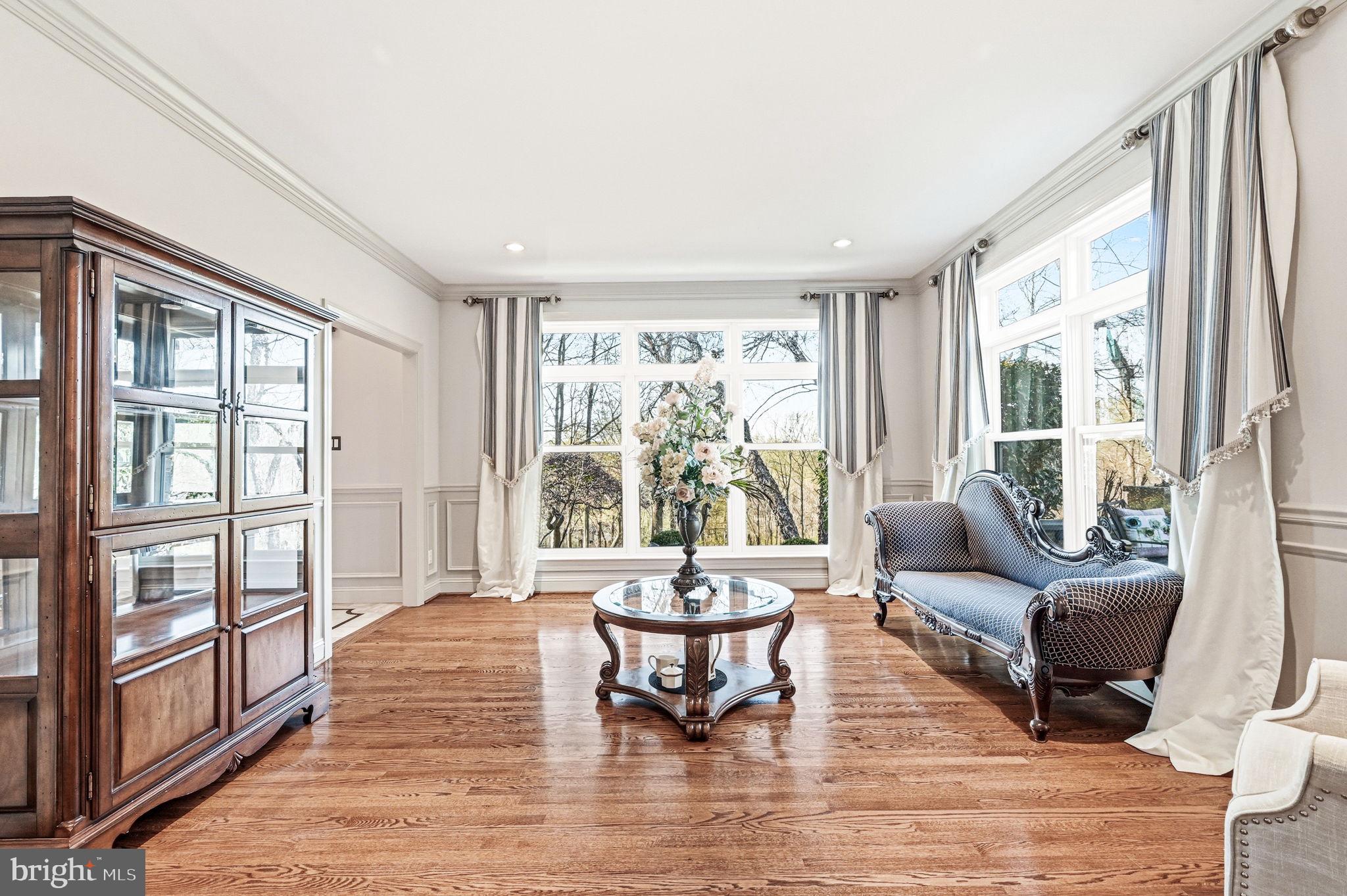 HICKORY HILL - Residential