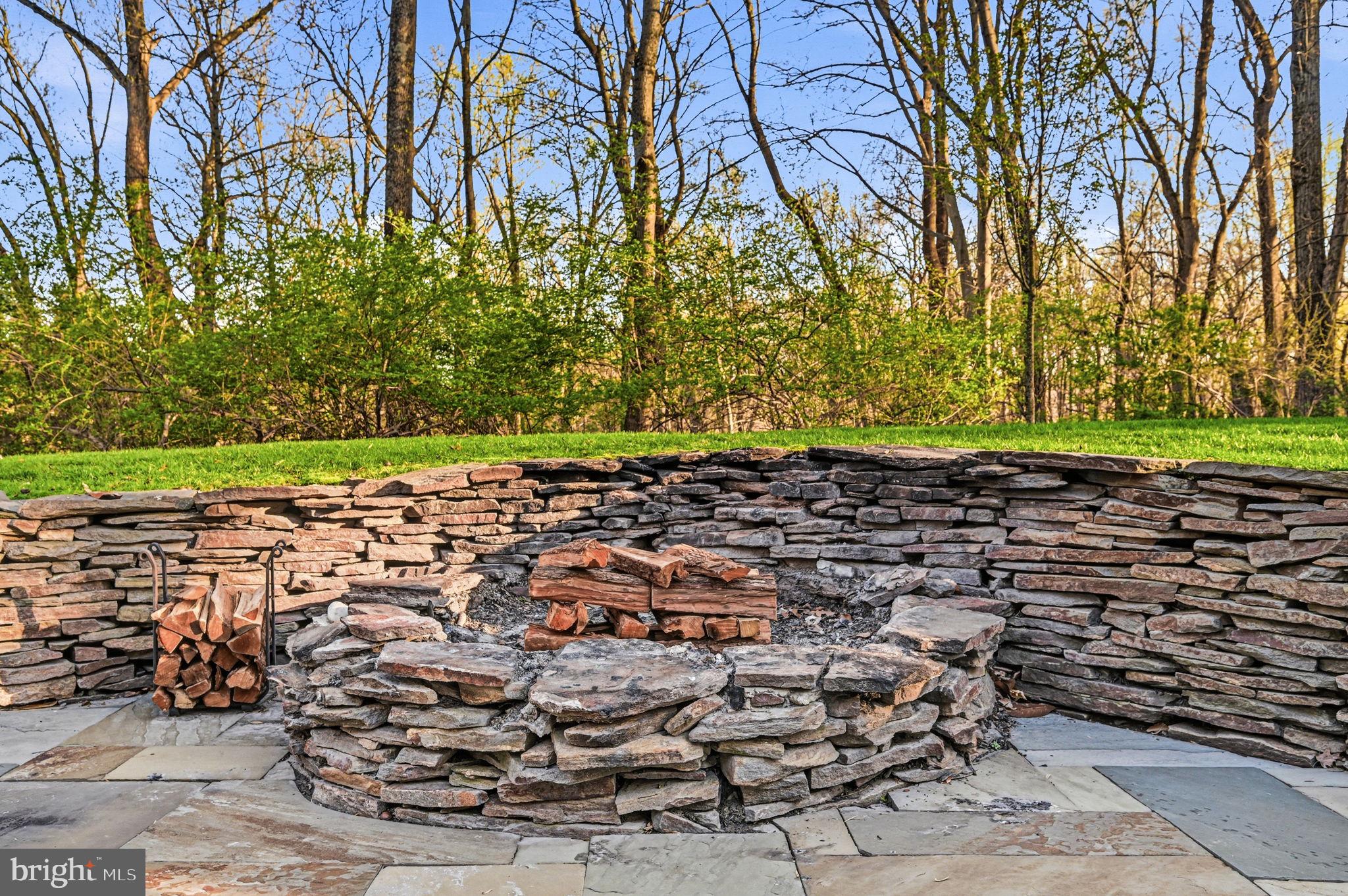 HICKORY HILL - Residential