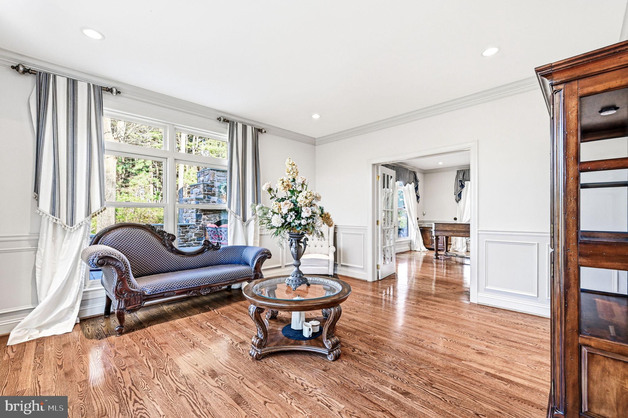 HICKORY HILL - Residential